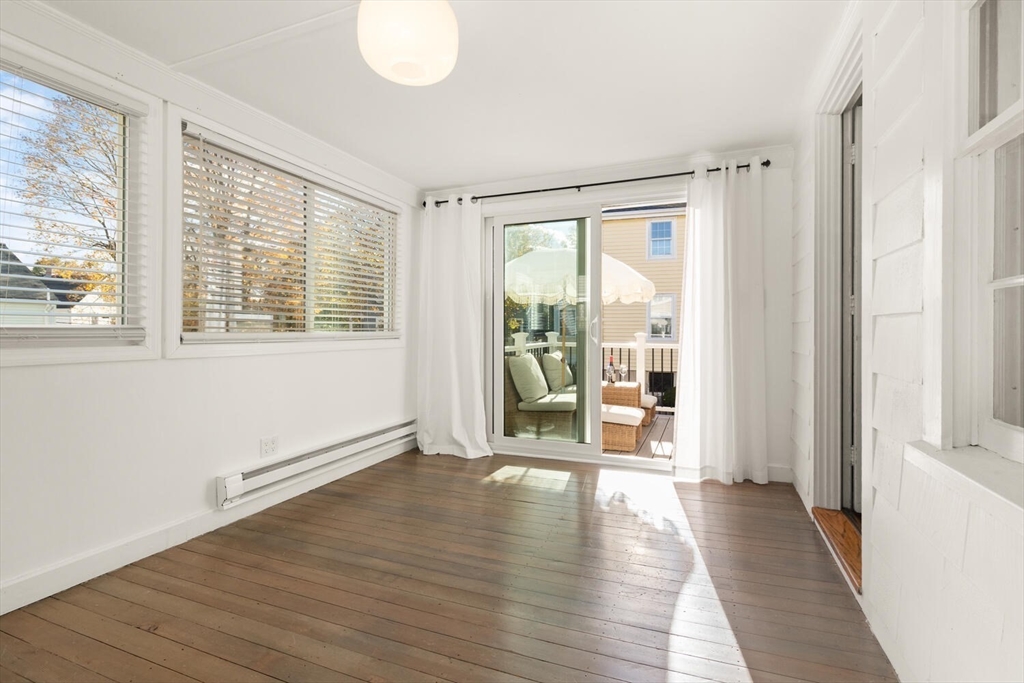 Norwood, Massachusetts, 02062, United States, 3 Bedrooms Bedrooms, ,1 BathroomBathrooms,Residential,For Sale,1987874