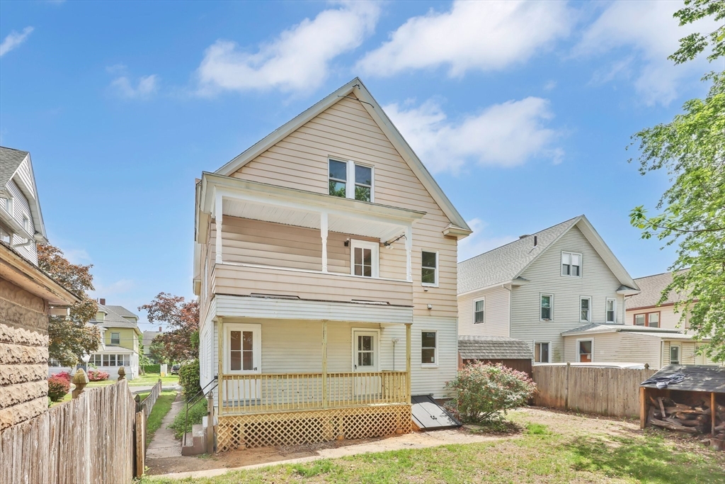 Springfield, Massachusetts, 01108, United States, 7 Bedrooms Bedrooms, ,2 BathroomsBathrooms,Residential,For Sale,2040283
