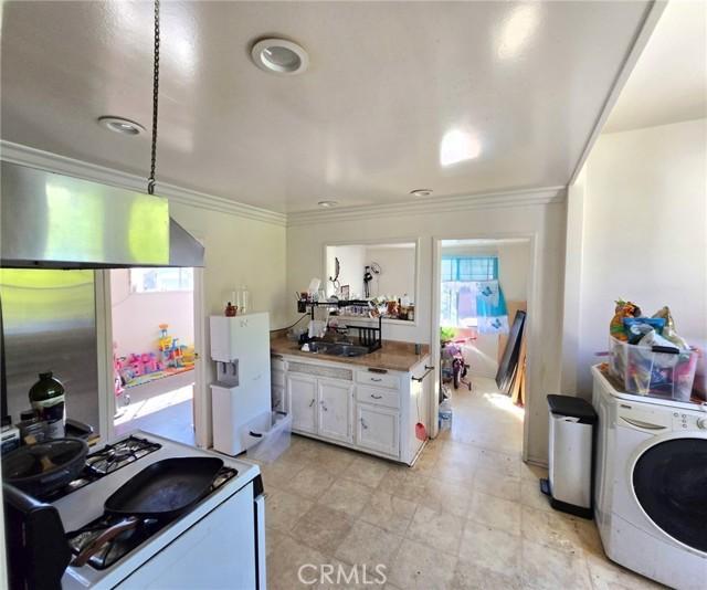 Whittier, California, 90601, United States, 2 Bedrooms Bedrooms, ,2 BathroomsBathrooms,Residential,For Sale,1982900