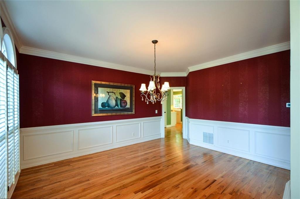 Alpharetta, Georgia, 30022, United States, 5 Bedrooms Bedrooms, ,5 BathroomsBathrooms,Residential,For Sale,2002154