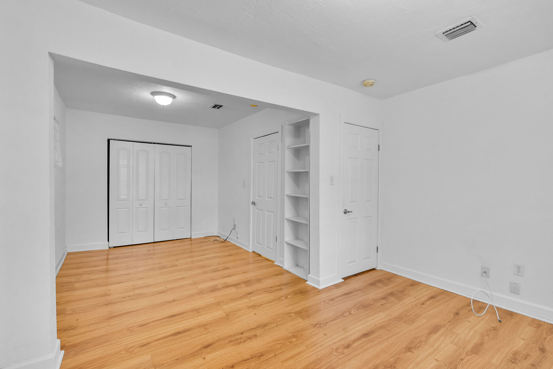  2804 Harris Ave - 物件實景