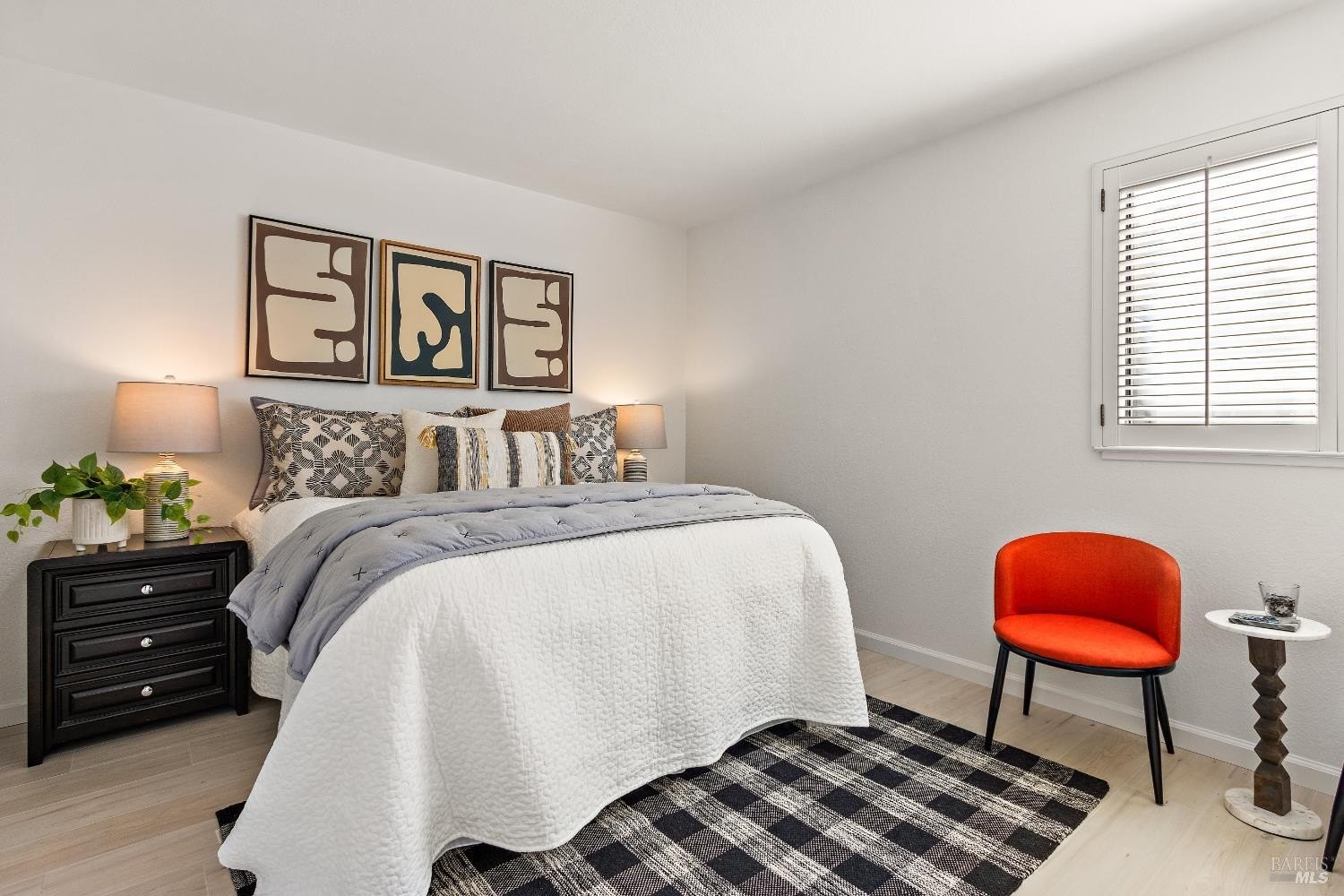 Hercules, California, 94547, United States, 2 Bedrooms Bedrooms, ,2 BathroomsBathrooms,Residential,For Sale,1988230