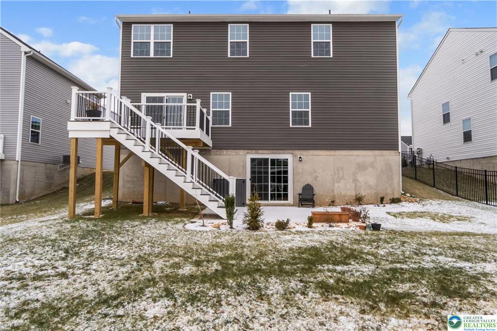 Catasauqua, Pennsylvania, 18032, United States, 5 Bedrooms Bedrooms, ,5 BathroomsBathrooms,Residential,For Sale,2008861