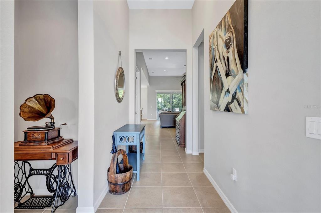 Bradenton, Florida, 34212, United States, 2 Bedrooms Bedrooms, ,2 BathroomsBathrooms,Residential,For Sale,1891618
