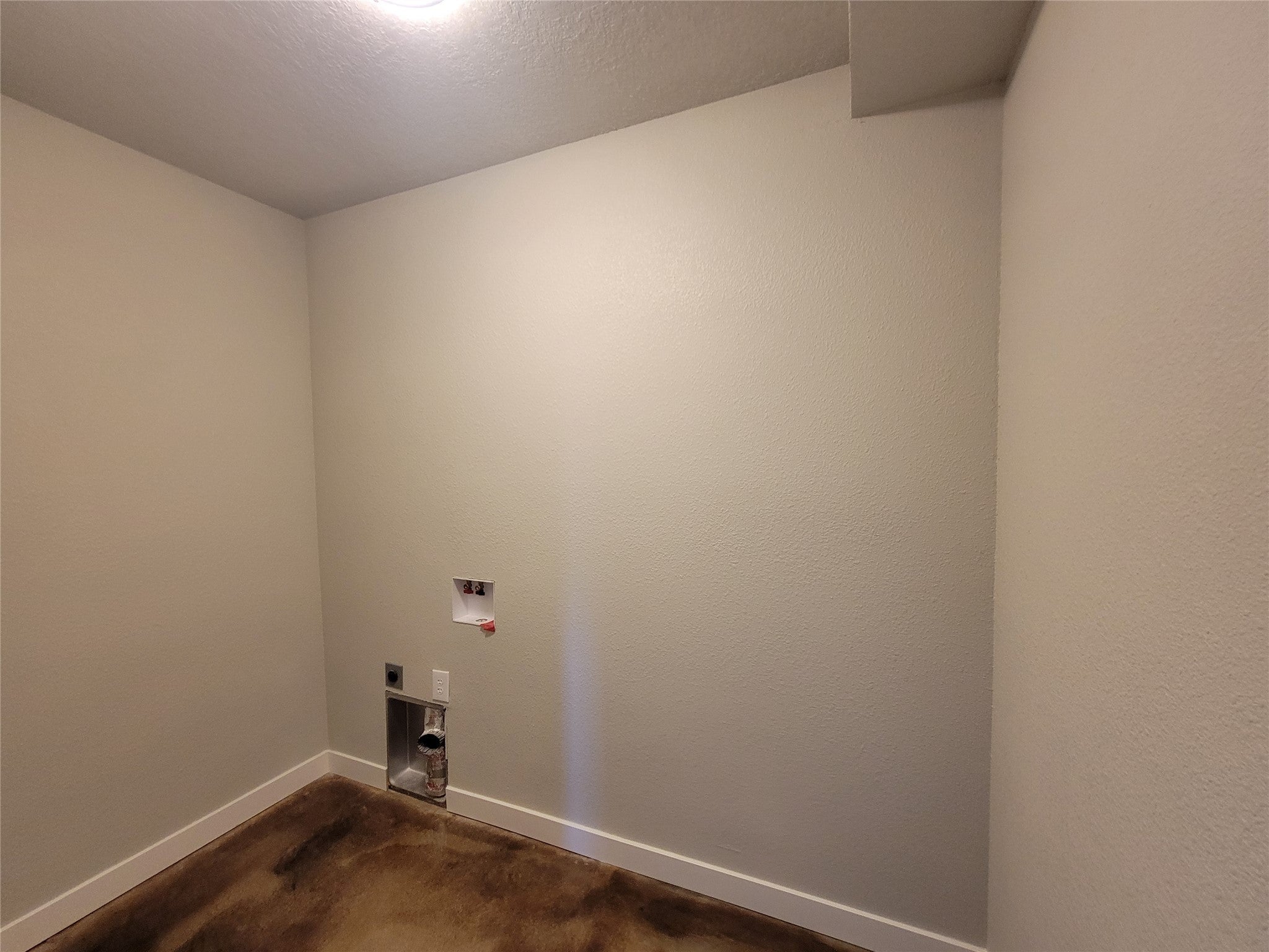 Plains, Montana, 59859, United States, 6 Bedrooms Bedrooms, ,3 BathroomsBathrooms,Residential,For Sale,1866900