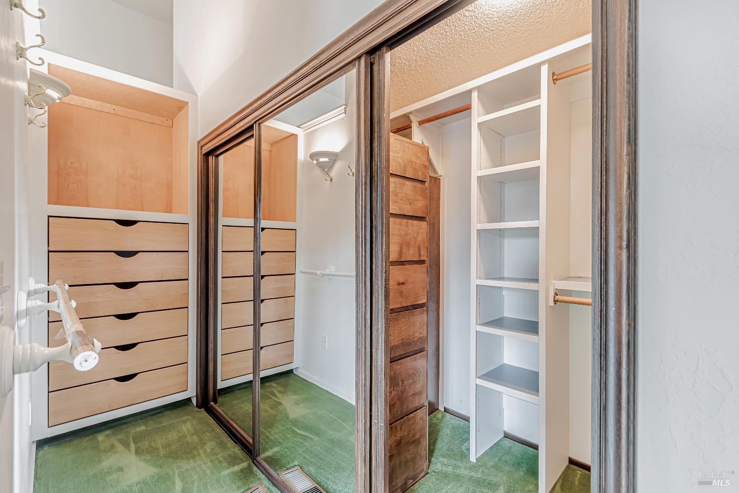 Sebastopol, California, 95472, United States, 3 Bedrooms Bedrooms, ,3 BathroomsBathrooms,Residential,For Sale,1895482