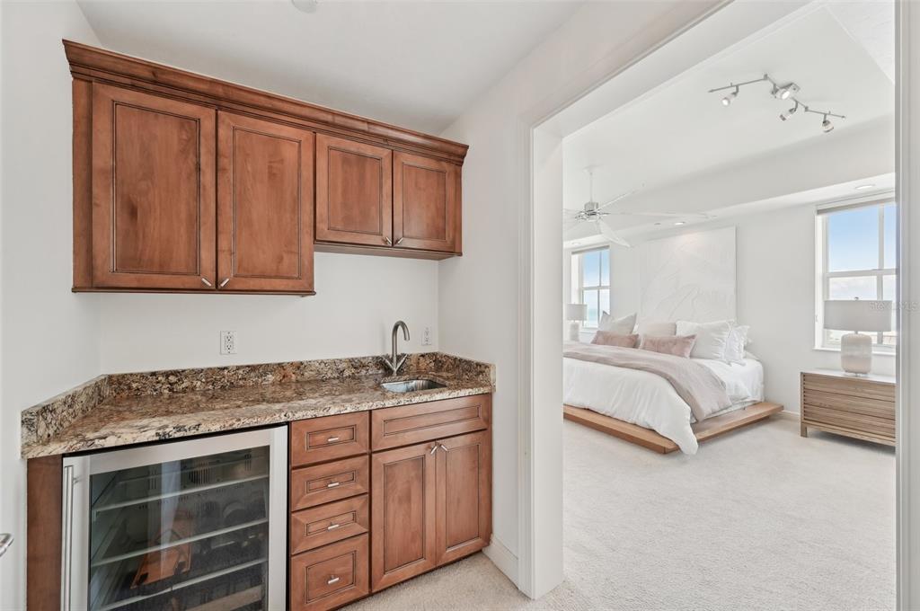 Sarasota, Florida, 34236, United States, 3 Bedrooms Bedrooms, ,4 BathroomsBathrooms,Residential,For Sale,1967677