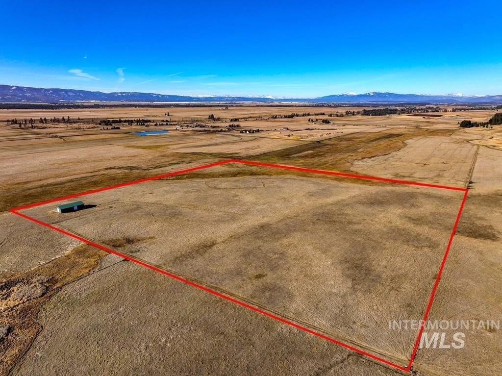 Donnelly, Idaho, 83615, United States, ,Residential,For Sale,1772260