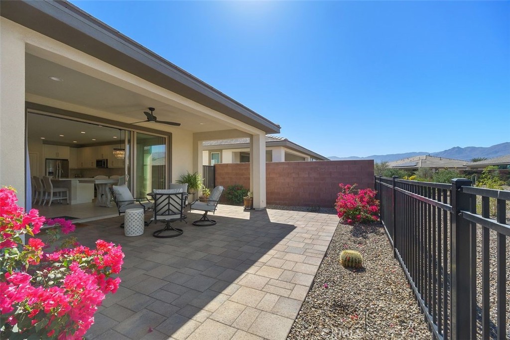 Indio, California, 92201, United States, 2 Bedrooms Bedrooms, ,3 BathroomsBathrooms,Residential,For Sale,1919673