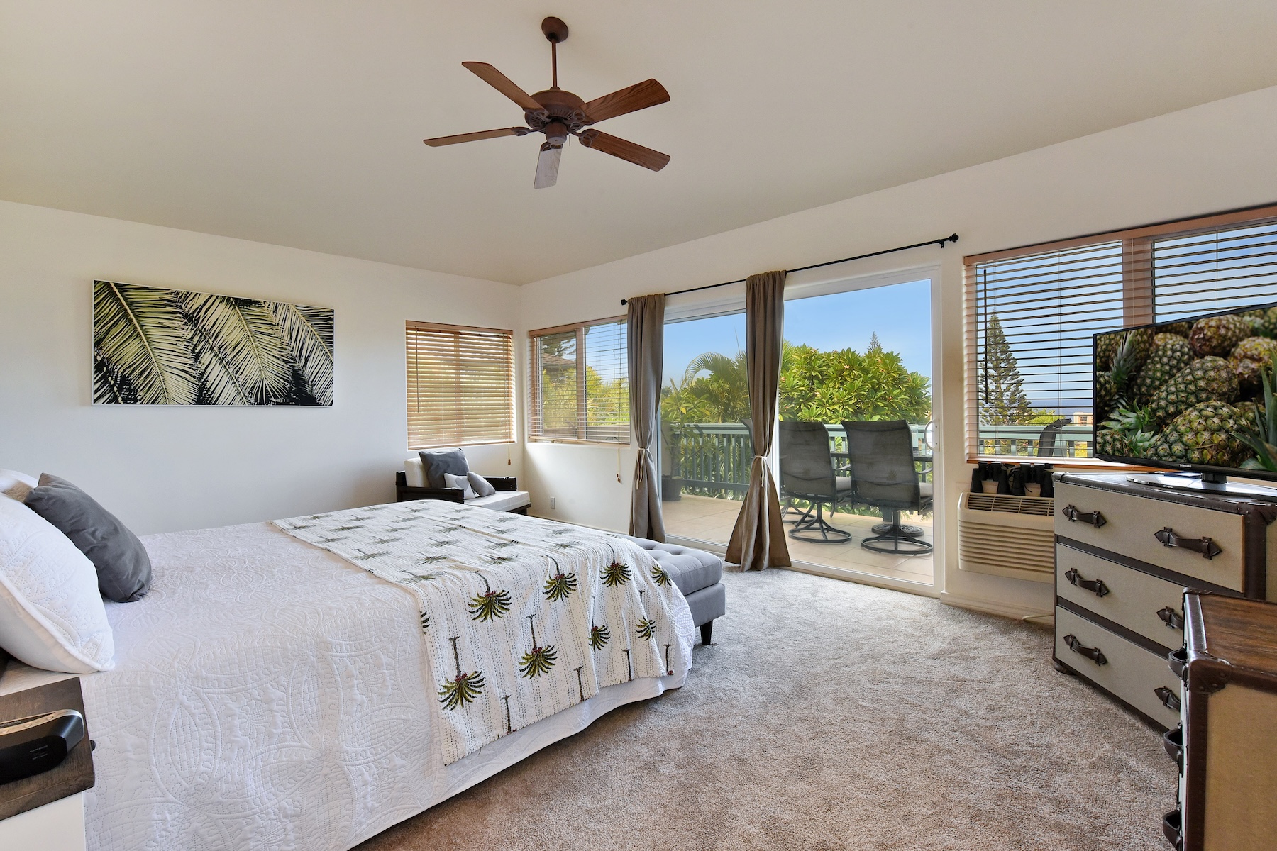  Fantastic ocean and island views from spacious two-story home - 物件實景