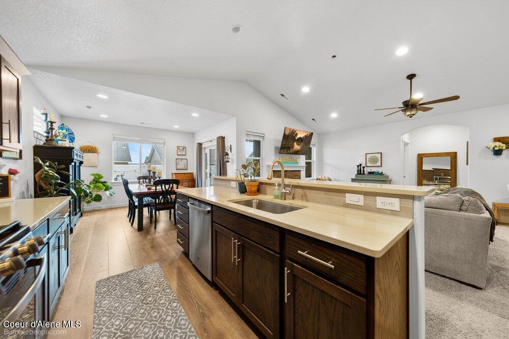 Rathdrum, Idaho, 83858, United States, 3 Bedrooms Bedrooms, ,2 BathroomsBathrooms,Residential,For Sale,2011308