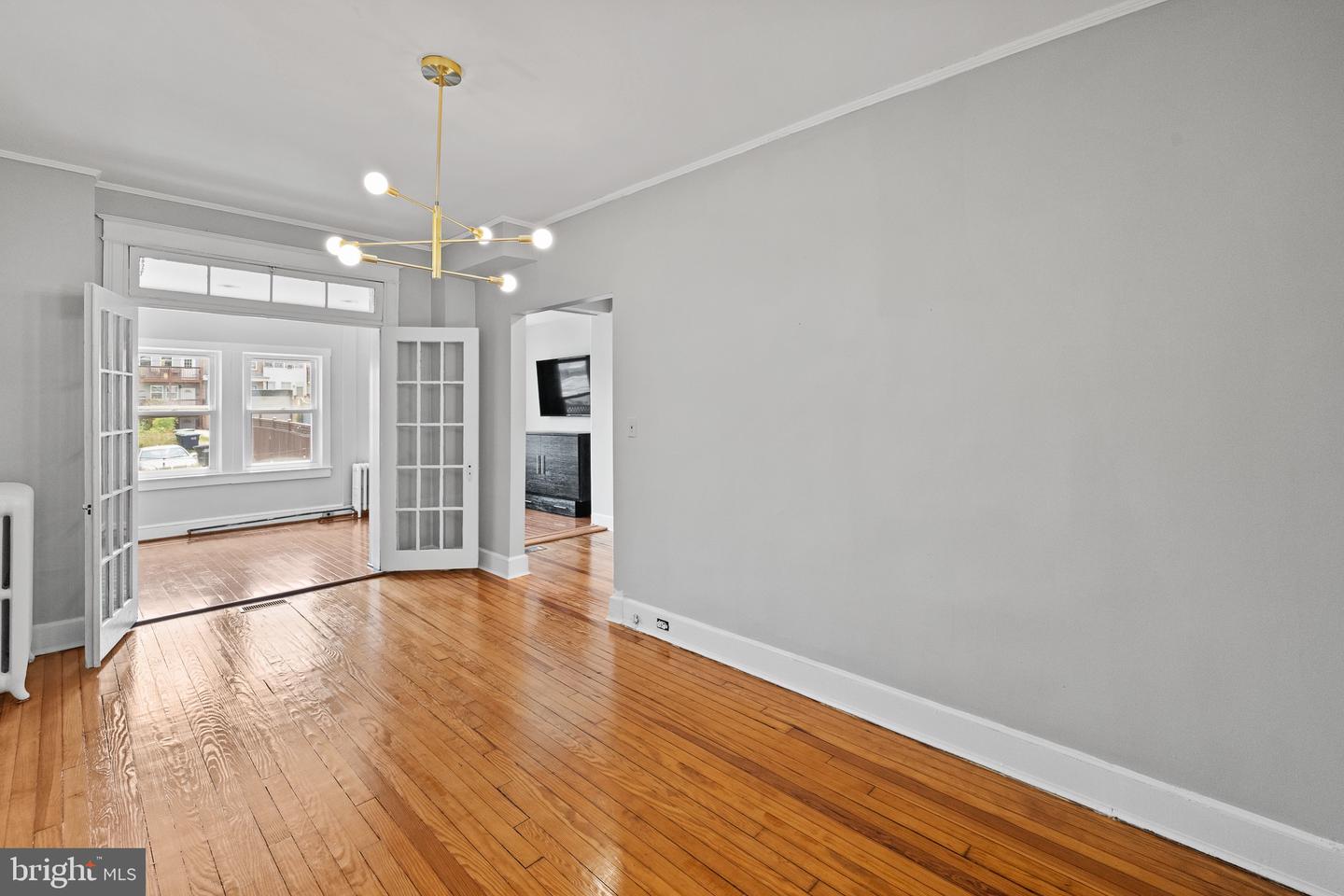 Washington, District of Columbia, 20002, United States, 3 Bedrooms Bedrooms, ,2 BathroomsBathrooms,Residential,For Sale,1964889