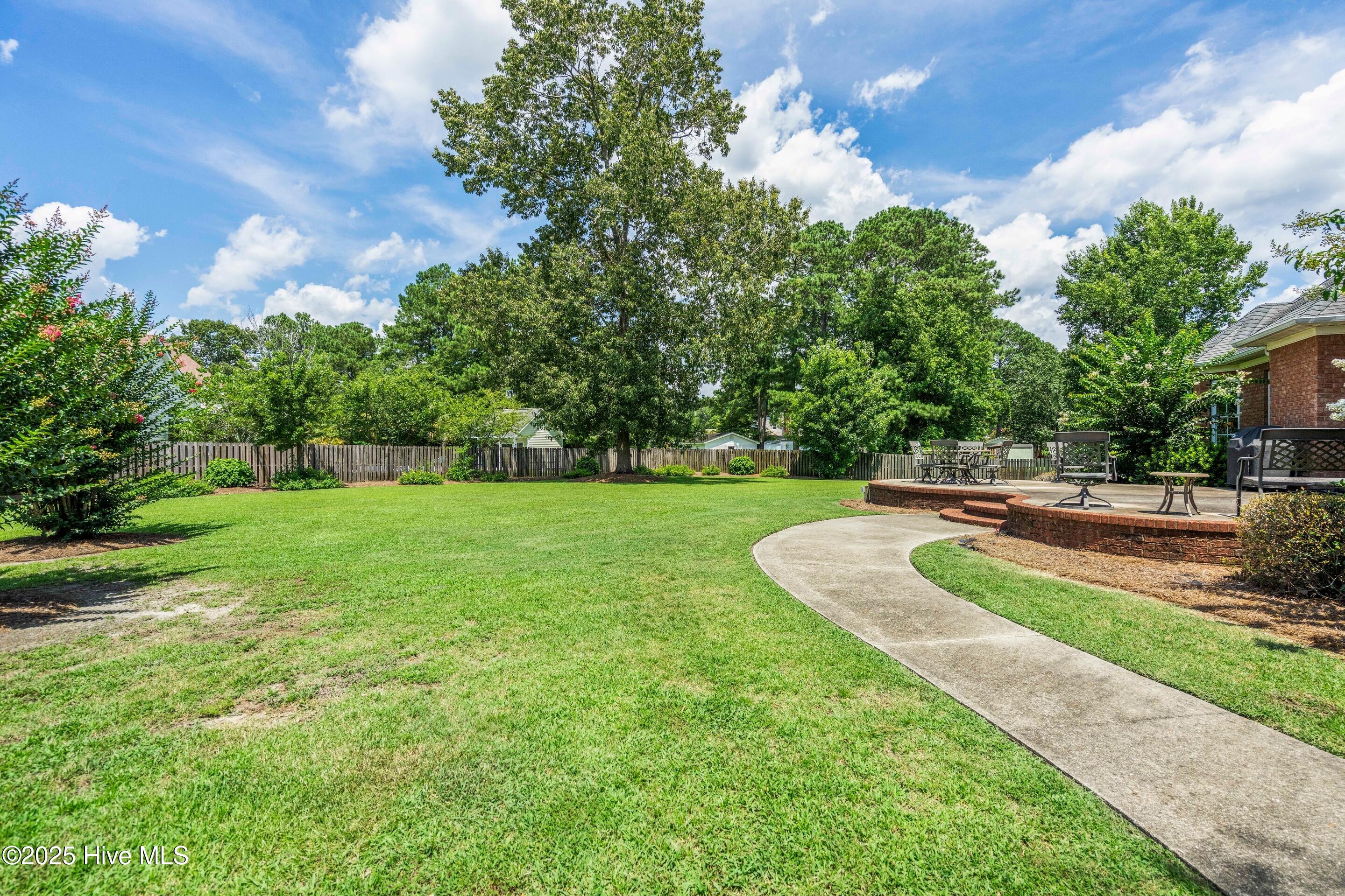 Jacksonville, North Carolina, 28540, United States, 5 Bedrooms Bedrooms, ,4 BathroomsBathrooms,Residential,For Sale,1889954