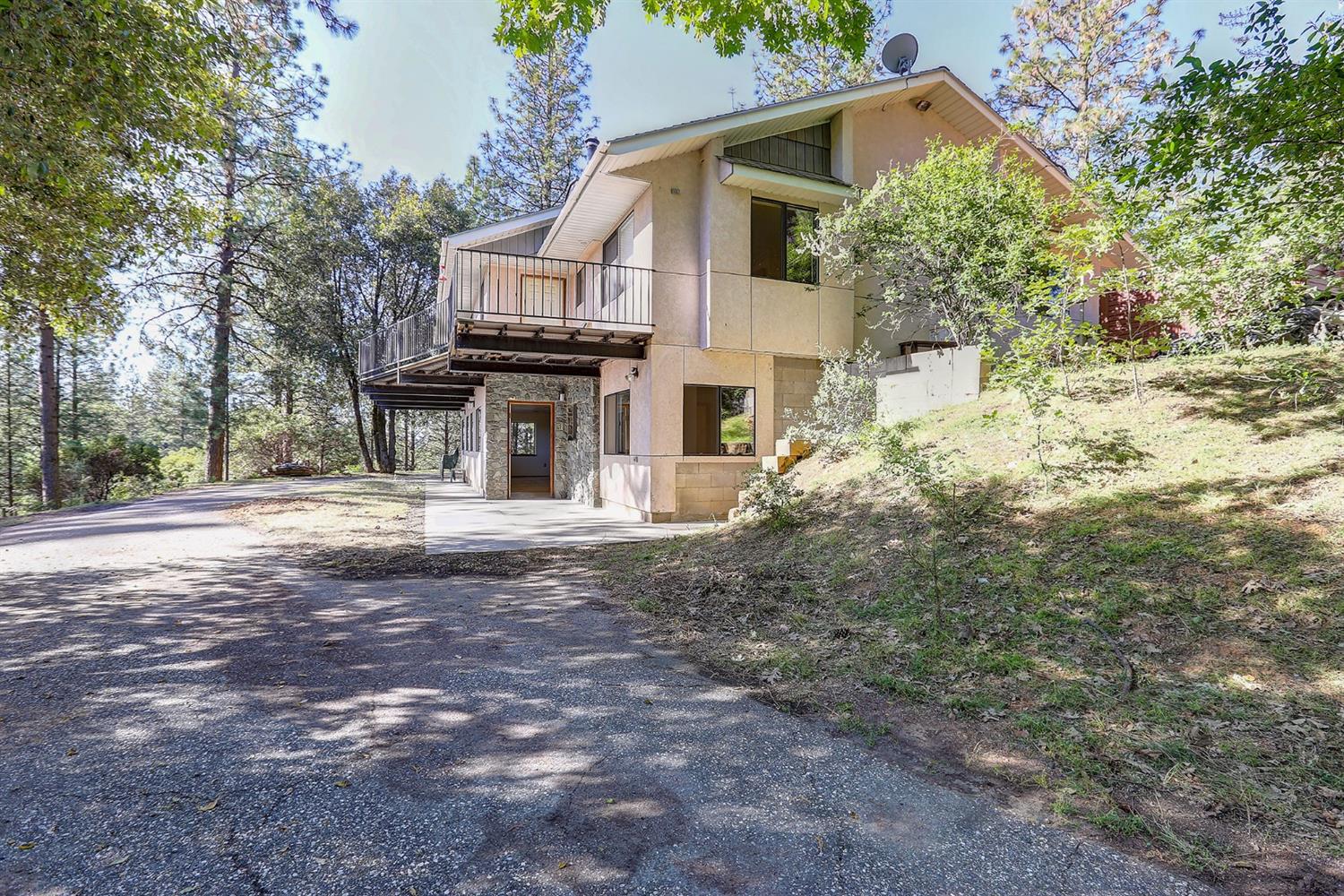 Grass Valley, California, 95949, United States, 3 Bedrooms Bedrooms, ,3 BathroomsBathrooms,Residential,For Sale,1842602