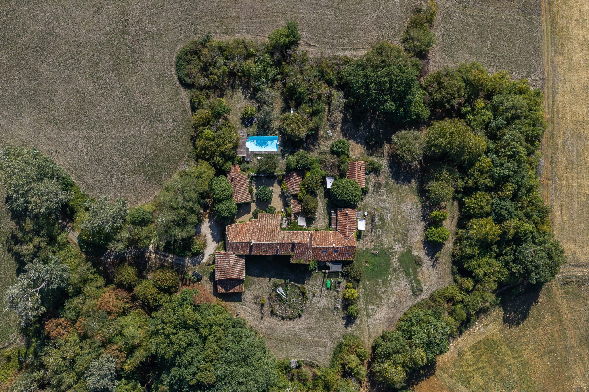  A Hidden Hamlet in the Heart of the Périgord, Offering Five Separate Residences - 物件實景