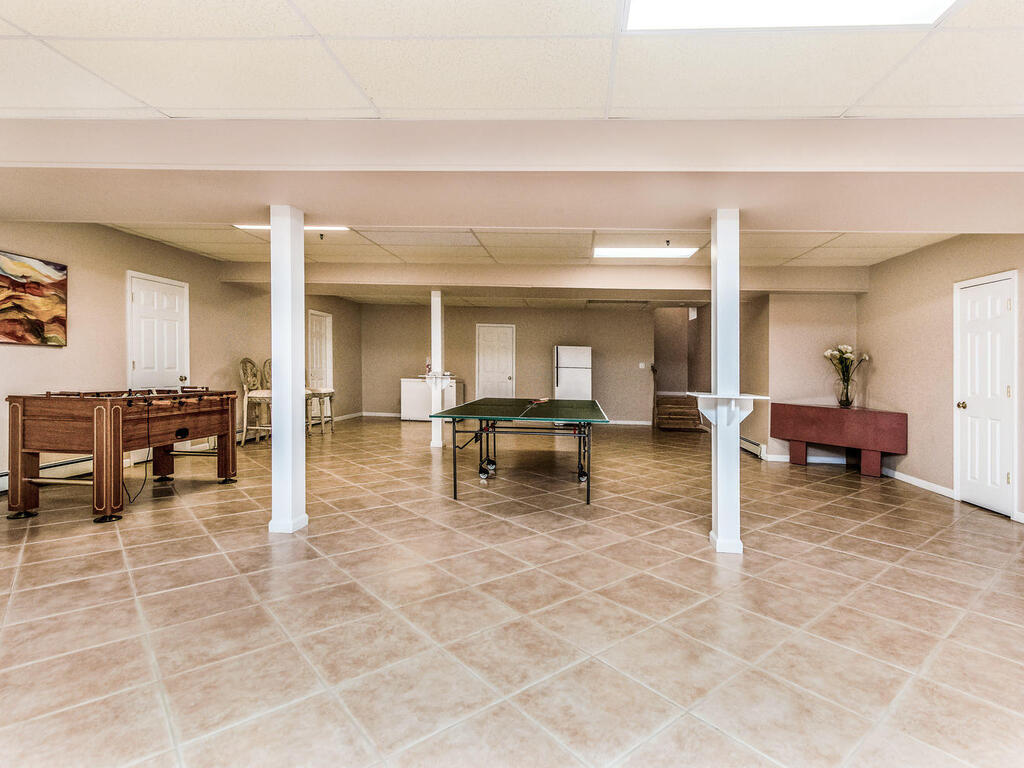 Scarsdale, New York, 10583, United States, 5 Bedrooms Bedrooms, ,6 BathroomsBathrooms,Residential,For Sale,1974207