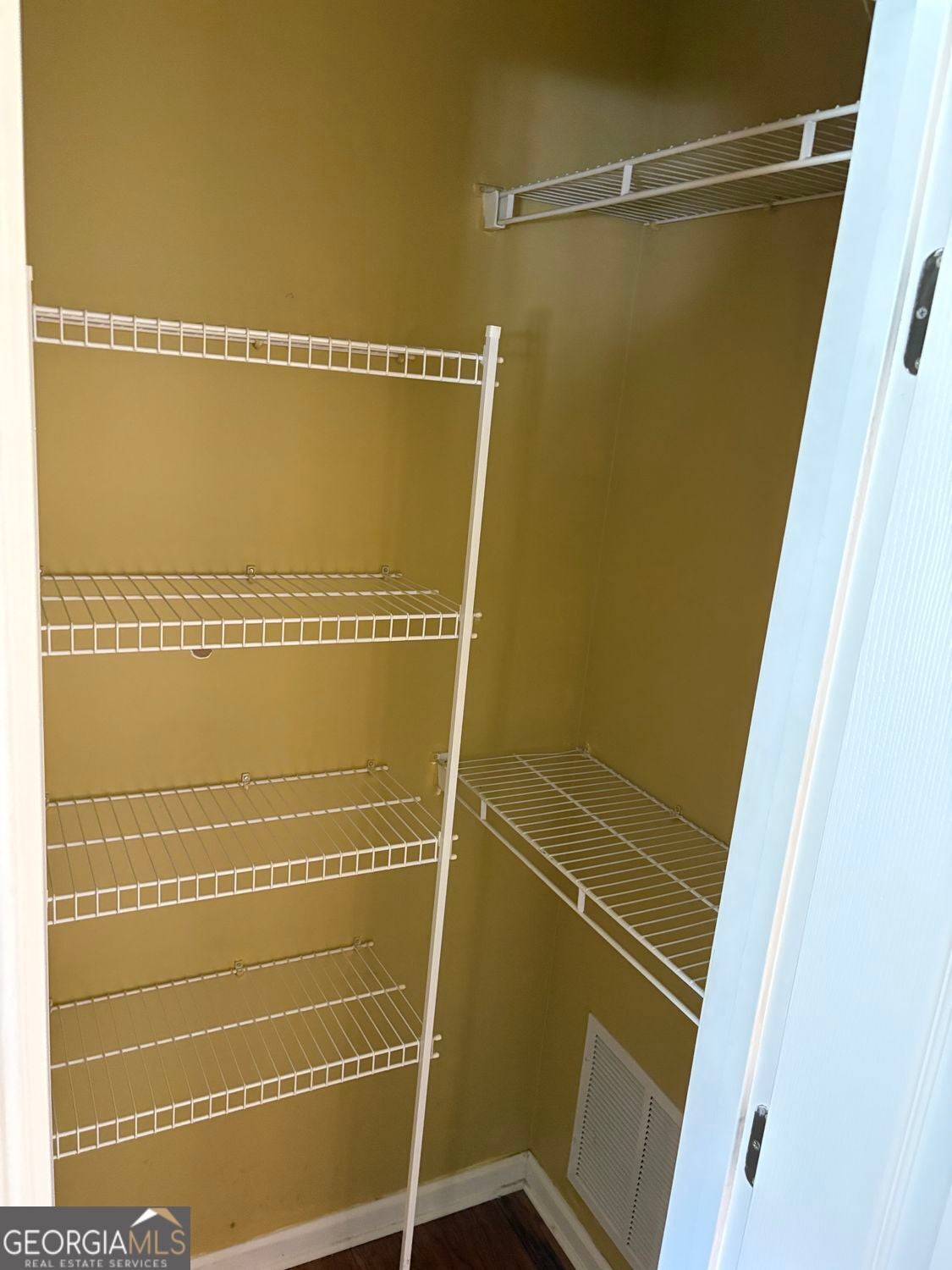 Rockmart, Georgia, 30153, United States, 4 Bedrooms Bedrooms, ,2 BathroomsBathrooms,Residential,For Sale,1969825