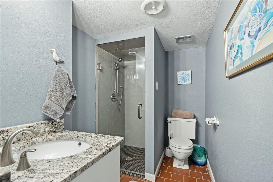 Rockport, Texas, 78382, United States, 4 Bedrooms Bedrooms, ,3 BathroomsBathrooms,Residential,For Sale,1691241