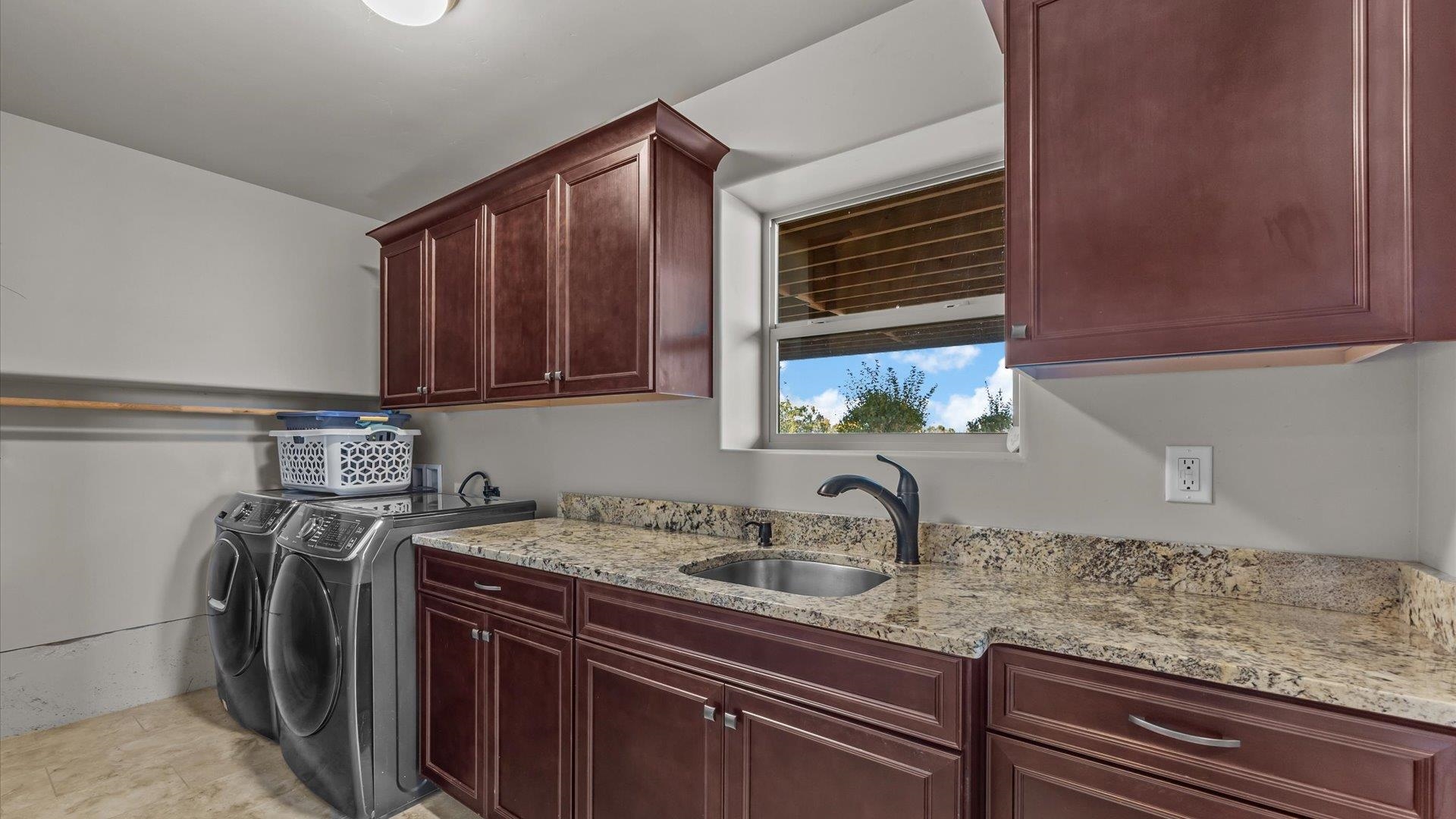 Grand Junction, Colorado, 81507, United States, 3 Bedrooms Bedrooms, ,3 BathroomsBathrooms,Residential,For Sale,1992865