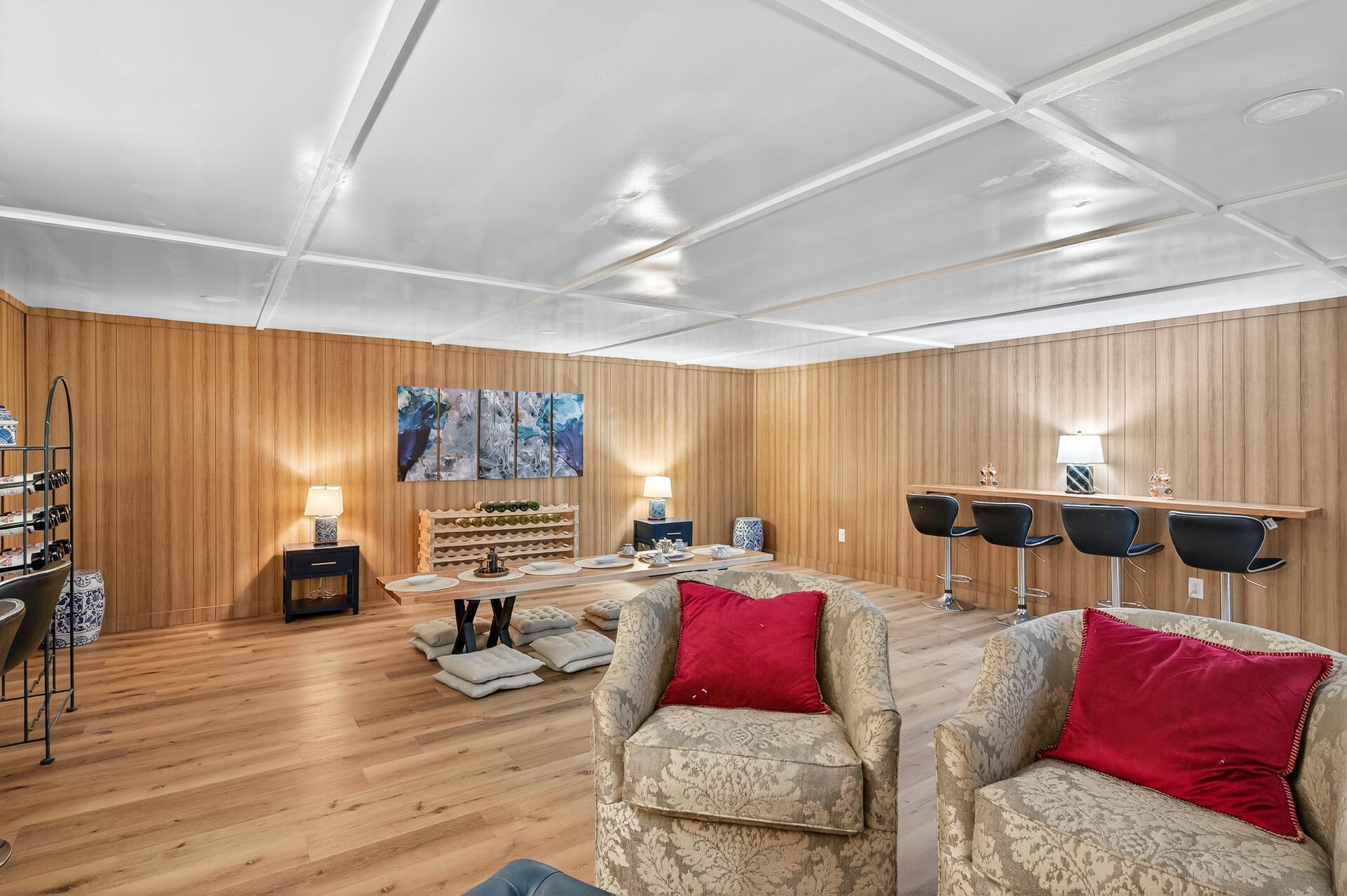 Plymouth, Minnesota, 55441, United States, 5 Bedrooms Bedrooms, ,2 BathroomsBathrooms,Residential,For Sale,1989260