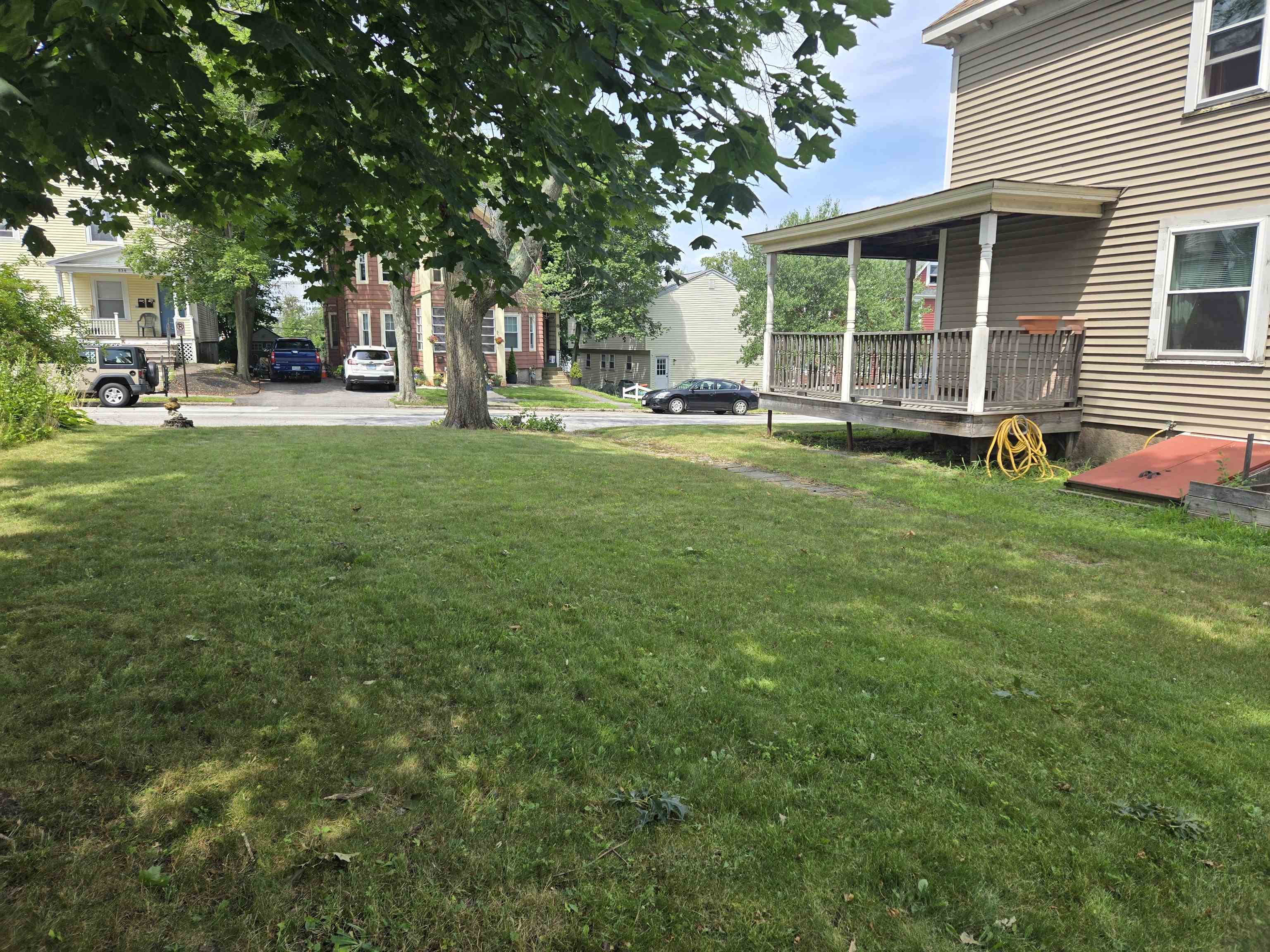 Manchester, New Hampshire, 03104, United States, 3 Bedrooms Bedrooms, ,3 BathroomsBathrooms,Residential,For Sale,1896803