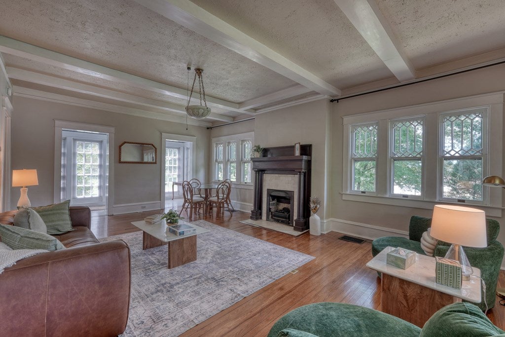 Andrews, North Carolina, 28901, United States, 5 Bedrooms Bedrooms, ,4 BathroomsBathrooms,Residential,For Sale,1912195