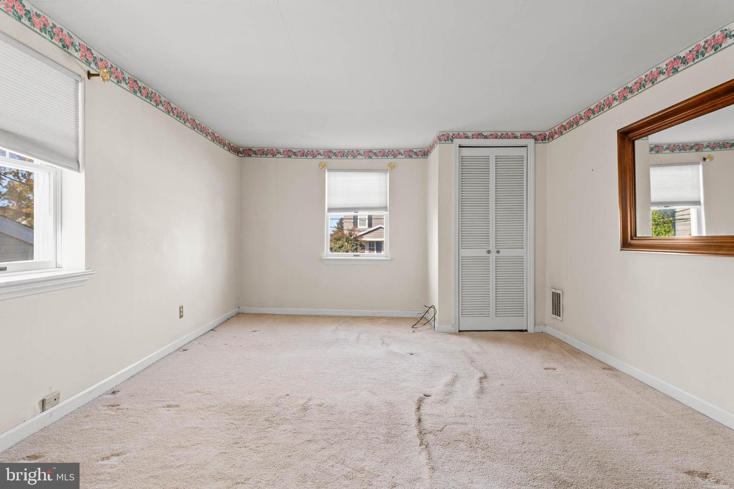 Conshohocken, Pennsylvania, 19428, United States, 4 Bedrooms Bedrooms, ,3 BathroomsBathrooms,Residential,For Sale,2003436