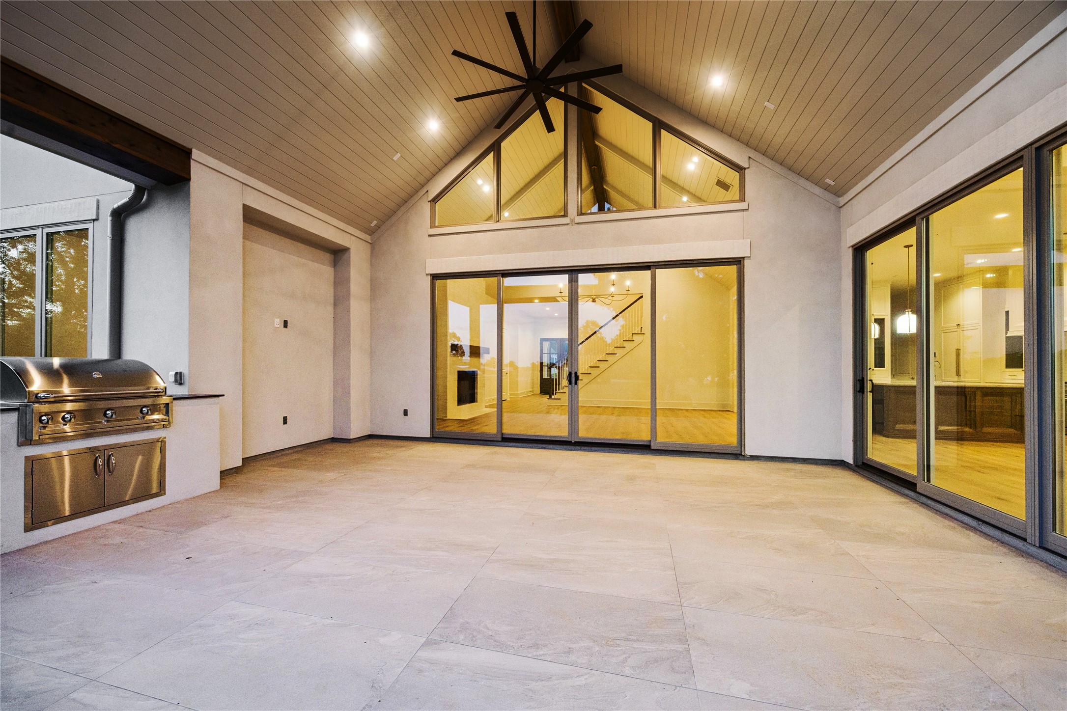  2418 Emerie Arbor Lane - 物件實景