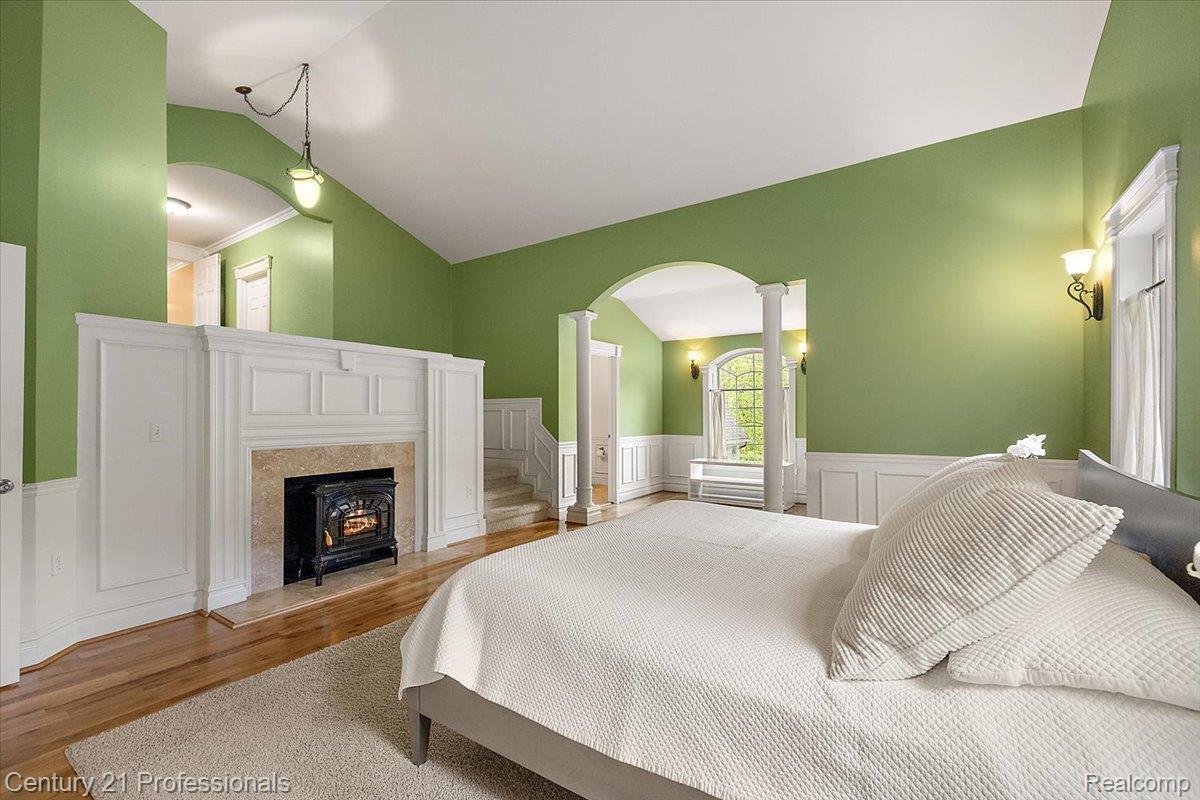 Clarkston, Michigan, 48346, United States, 4 Bedrooms Bedrooms, ,7 BathroomsBathrooms,Residential,For Sale,2048841