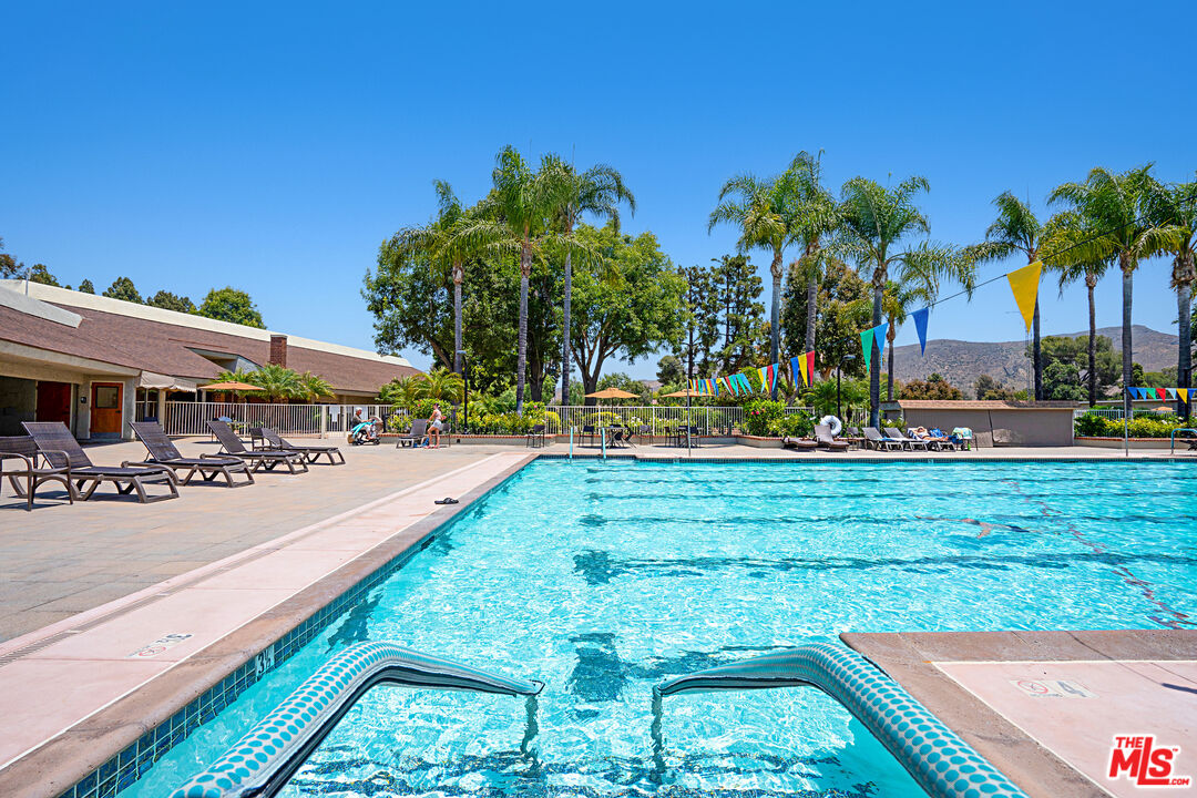 Camarillo, California, 93012, United States, 2 Bedrooms Bedrooms, ,2 BathroomsBathrooms,Residential,For Sale,1877157