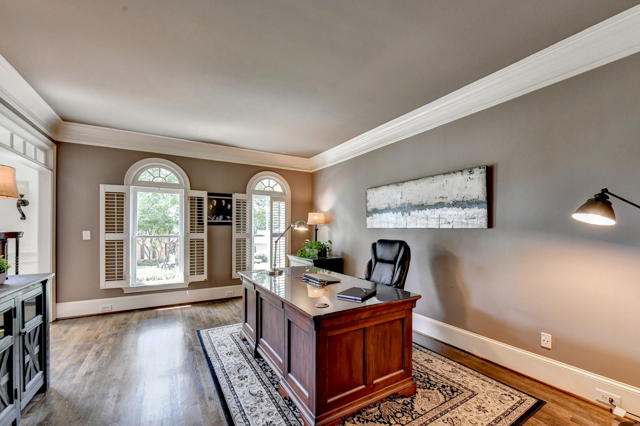  Stunning, Fully Renovated Glen Abbey Home Nestled in the Heart of Alpharetta - 物件實景