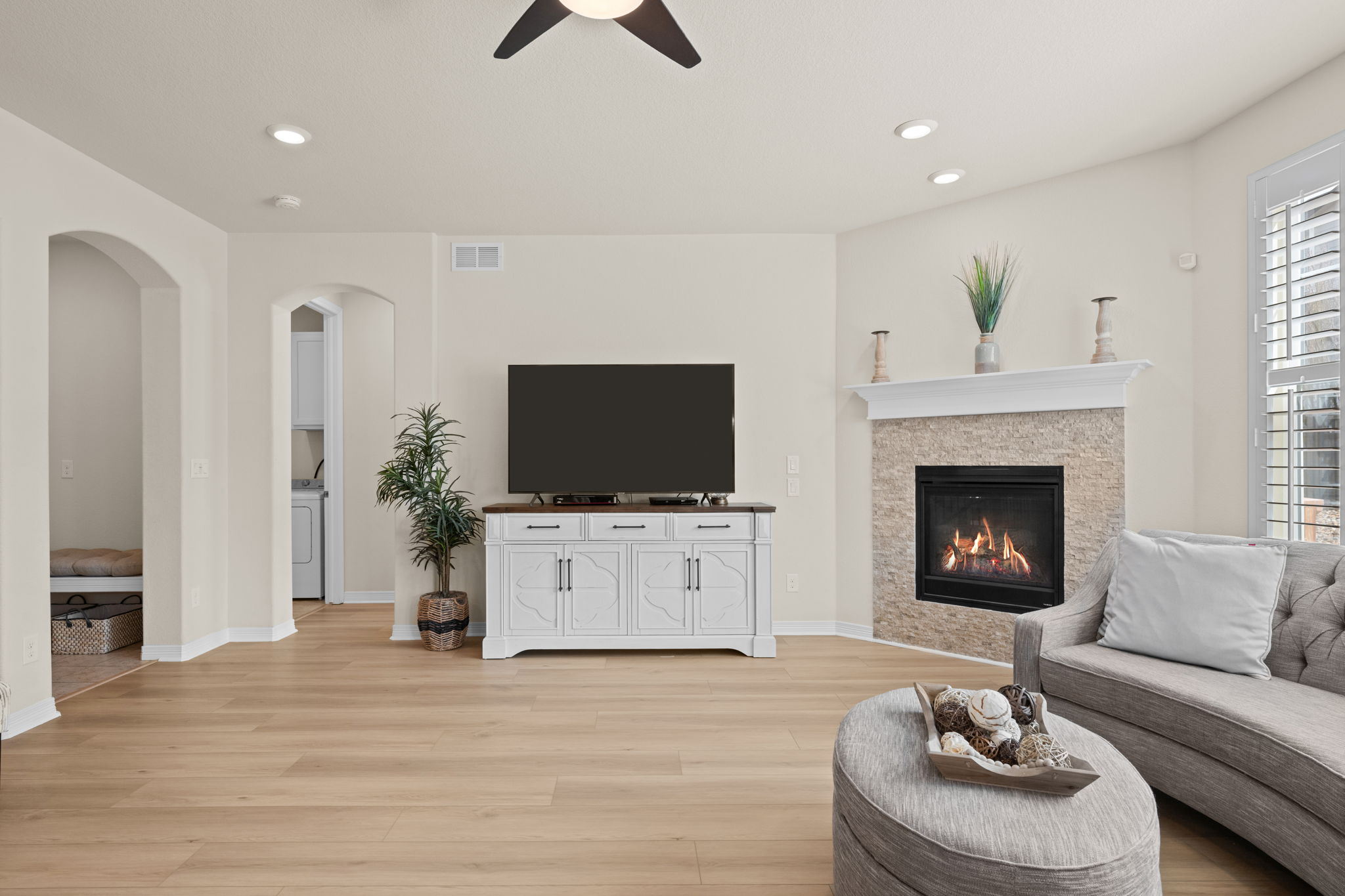  Move-In Ready Ranch With Great Curb Appeal - 物件實景