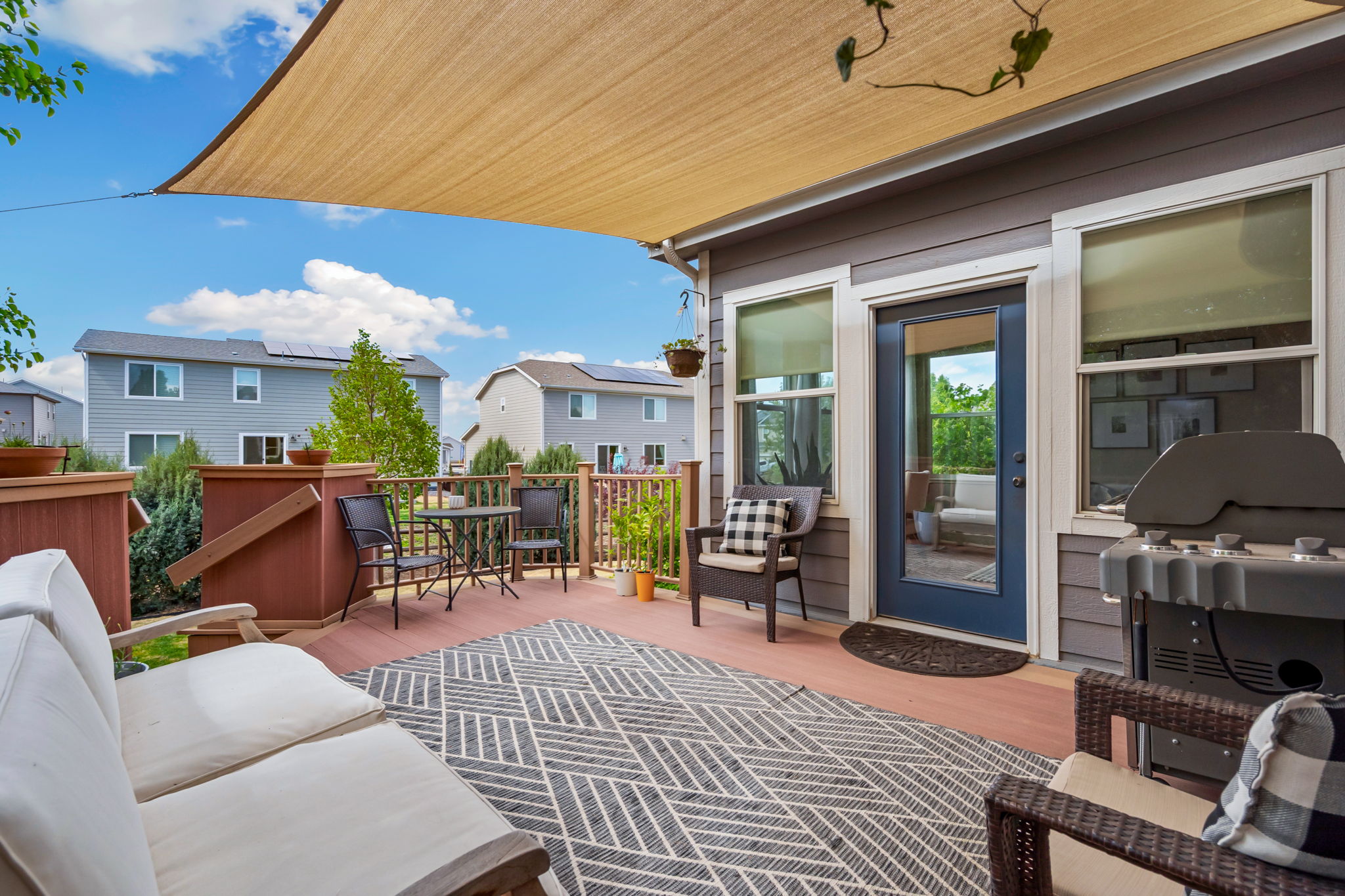  Great 2 Story With Main Floor Master Located Between Raindance and Pelican Lakes - 物件實景