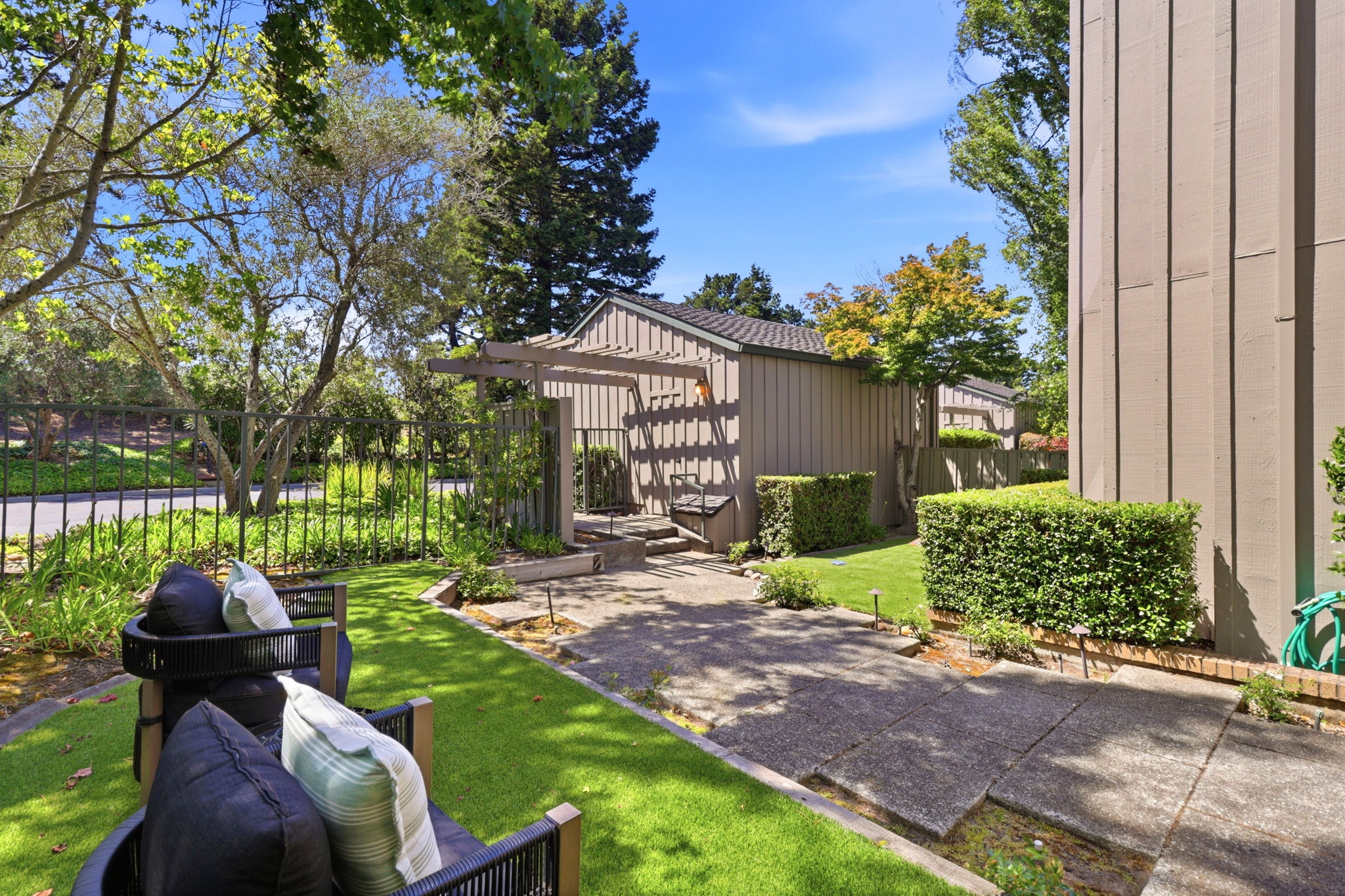  2941 Belmont Woods way - 物件實景