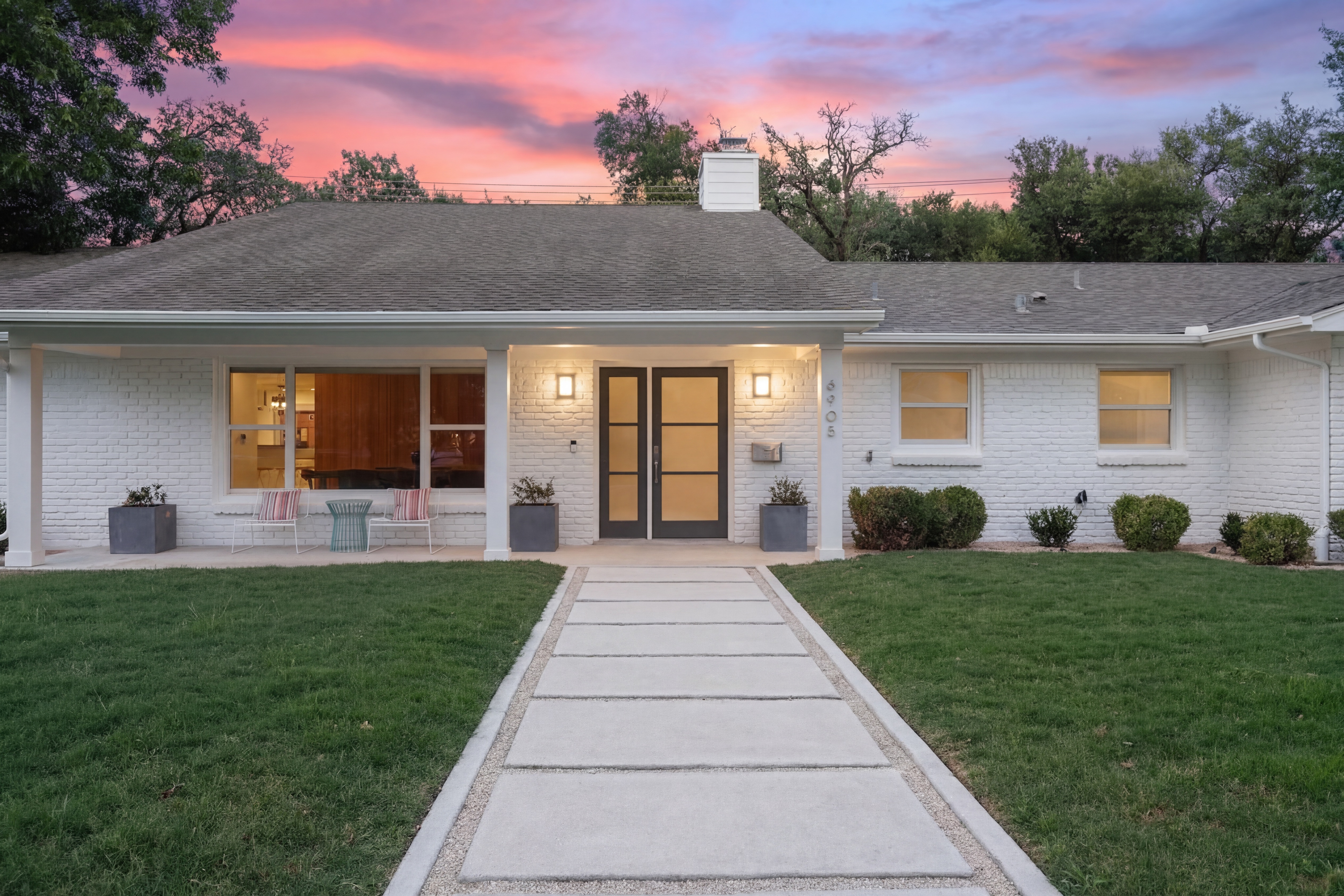  Midcentury Modern NW Hills Off Market - Lap Pool, Huge Windows, Renovated - 物件實景