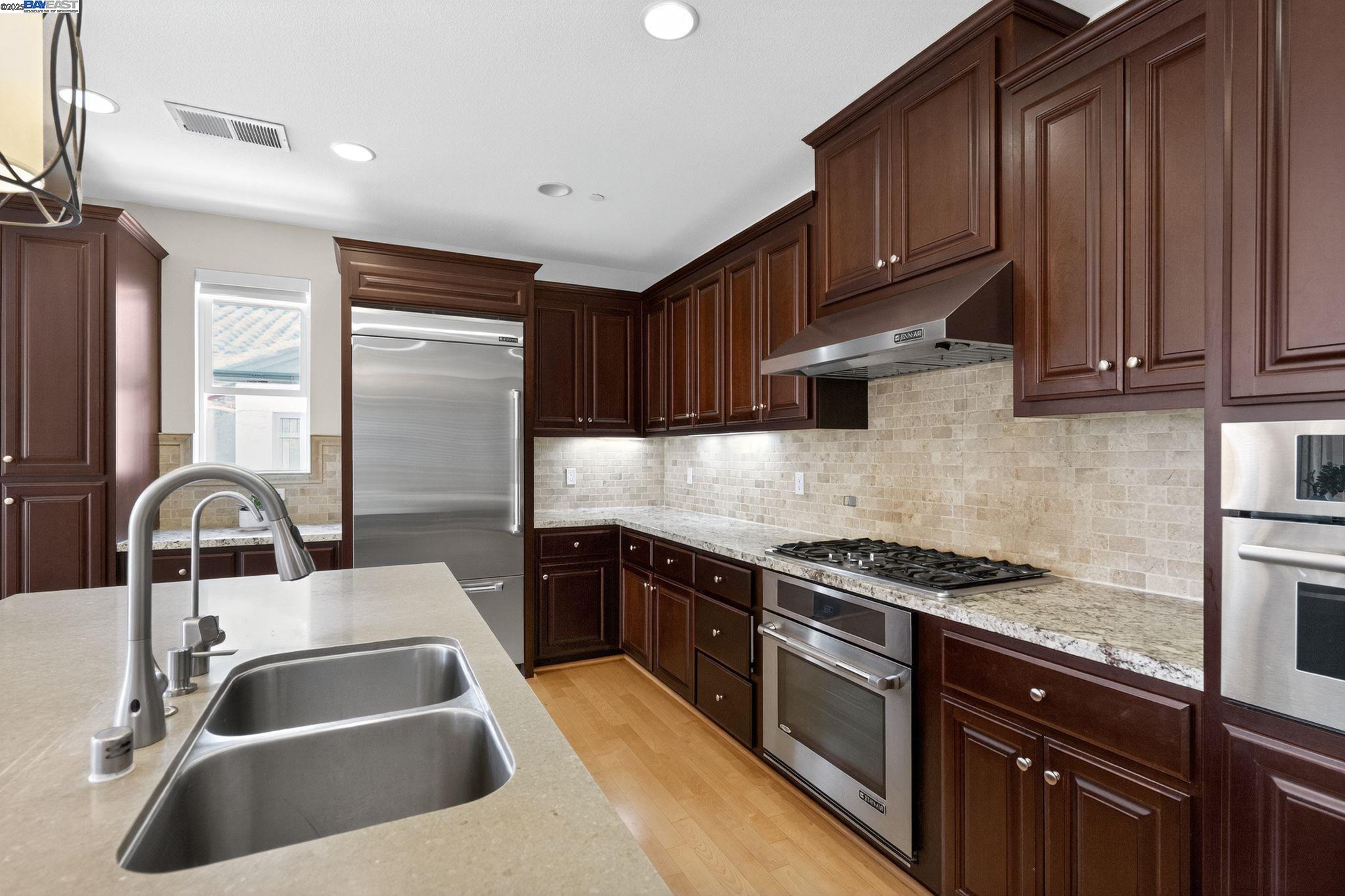 Dublin, California, 94568, United States, 4 Bedrooms Bedrooms, ,3 BathroomsBathrooms,Residential,For Sale,1987836