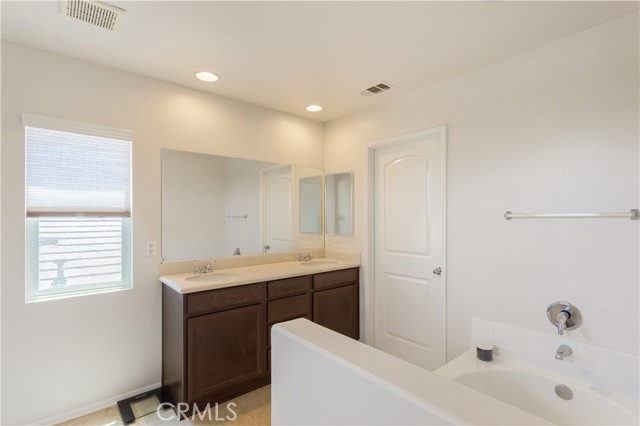 Menifee, California, 92585, United States, 3 Bedrooms Bedrooms, ,3 BathroomsBathrooms,Residential,For Sale,1935987