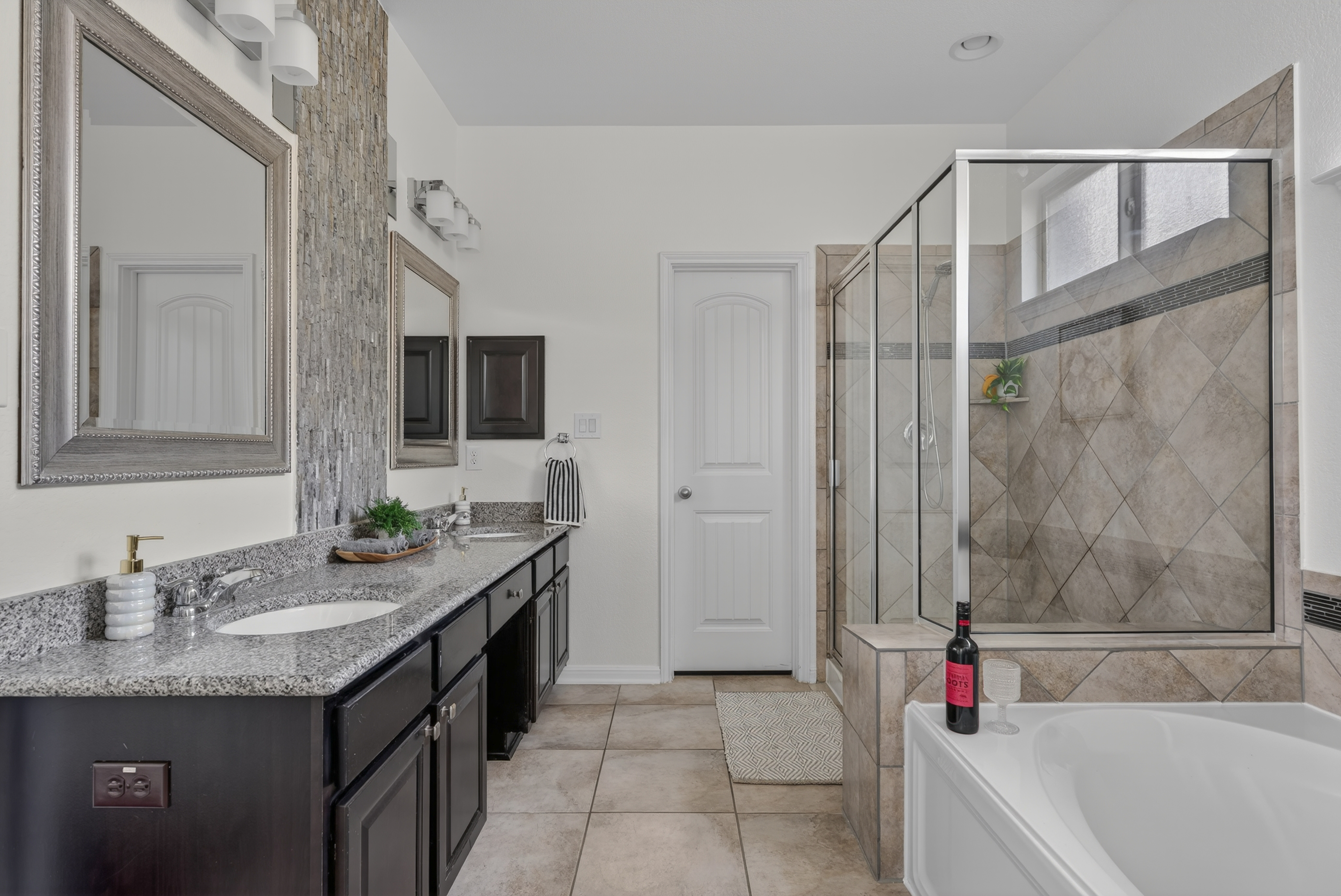  700 Ledge Stone Drive, Austin, TX 78737 - 物件實景