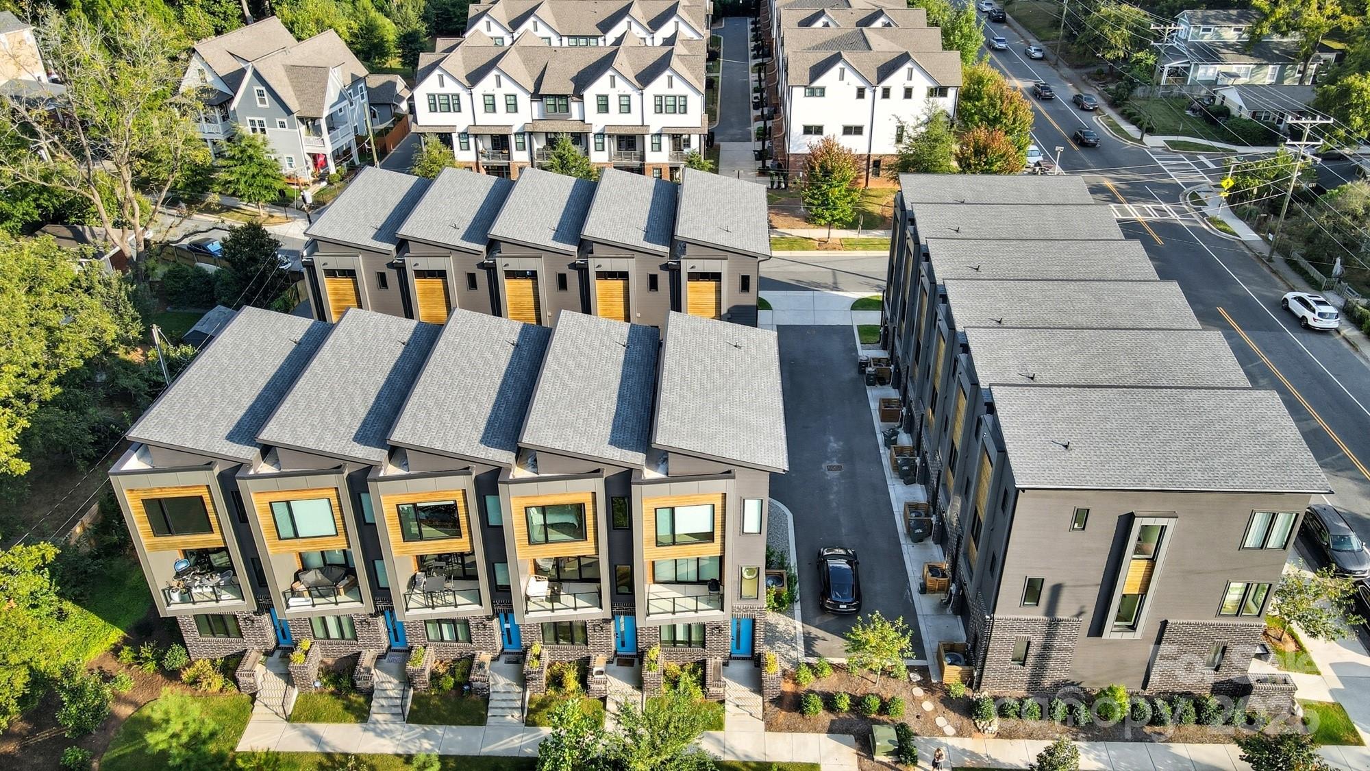 Charlotte, North Carolina, 28205, United States, 2 Bedrooms Bedrooms, ,3 BathroomsBathrooms,Residential,For Sale,1956240