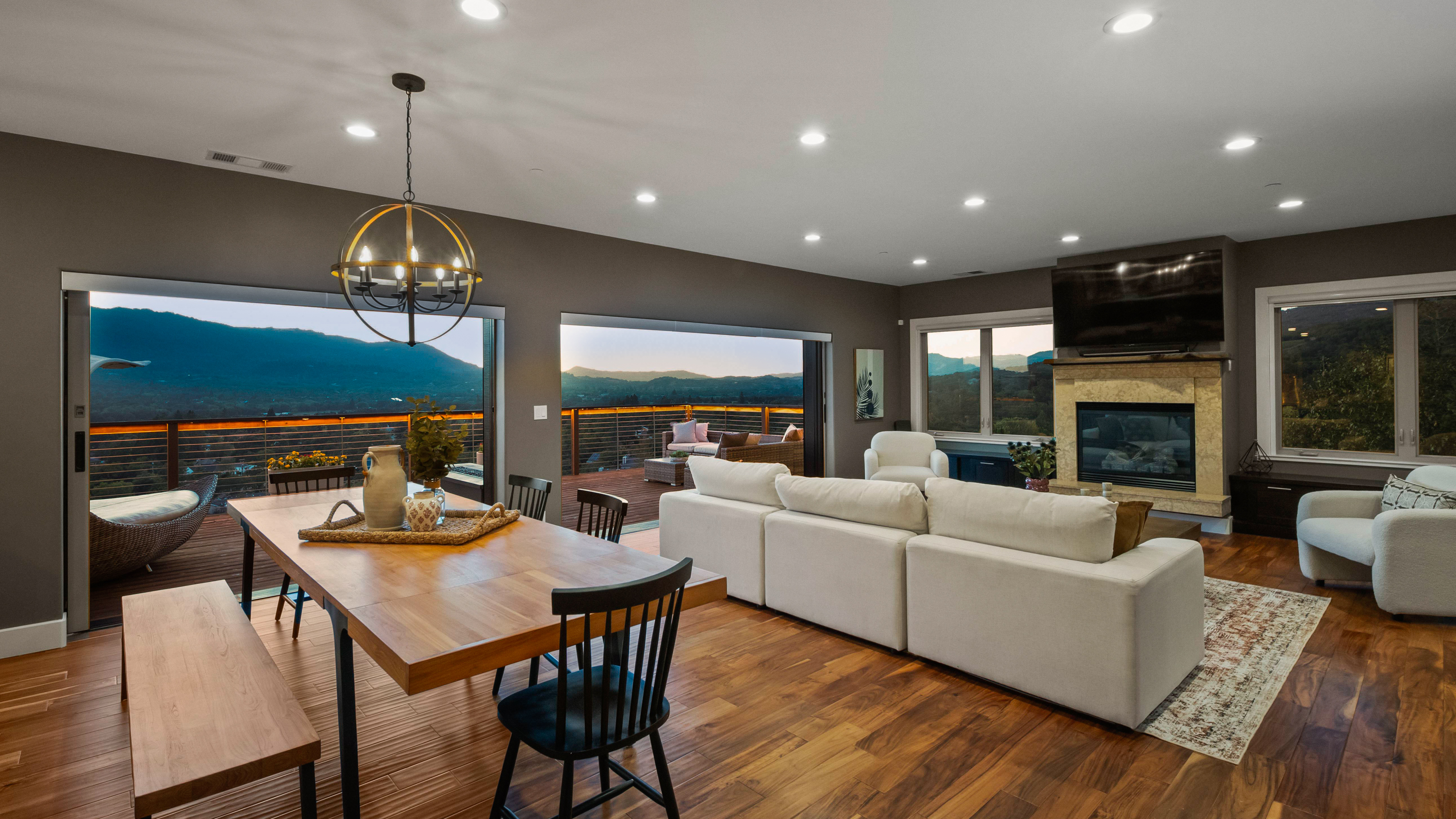  Panoramic Sonoma Views & Income-Producing ADU - 物件實景