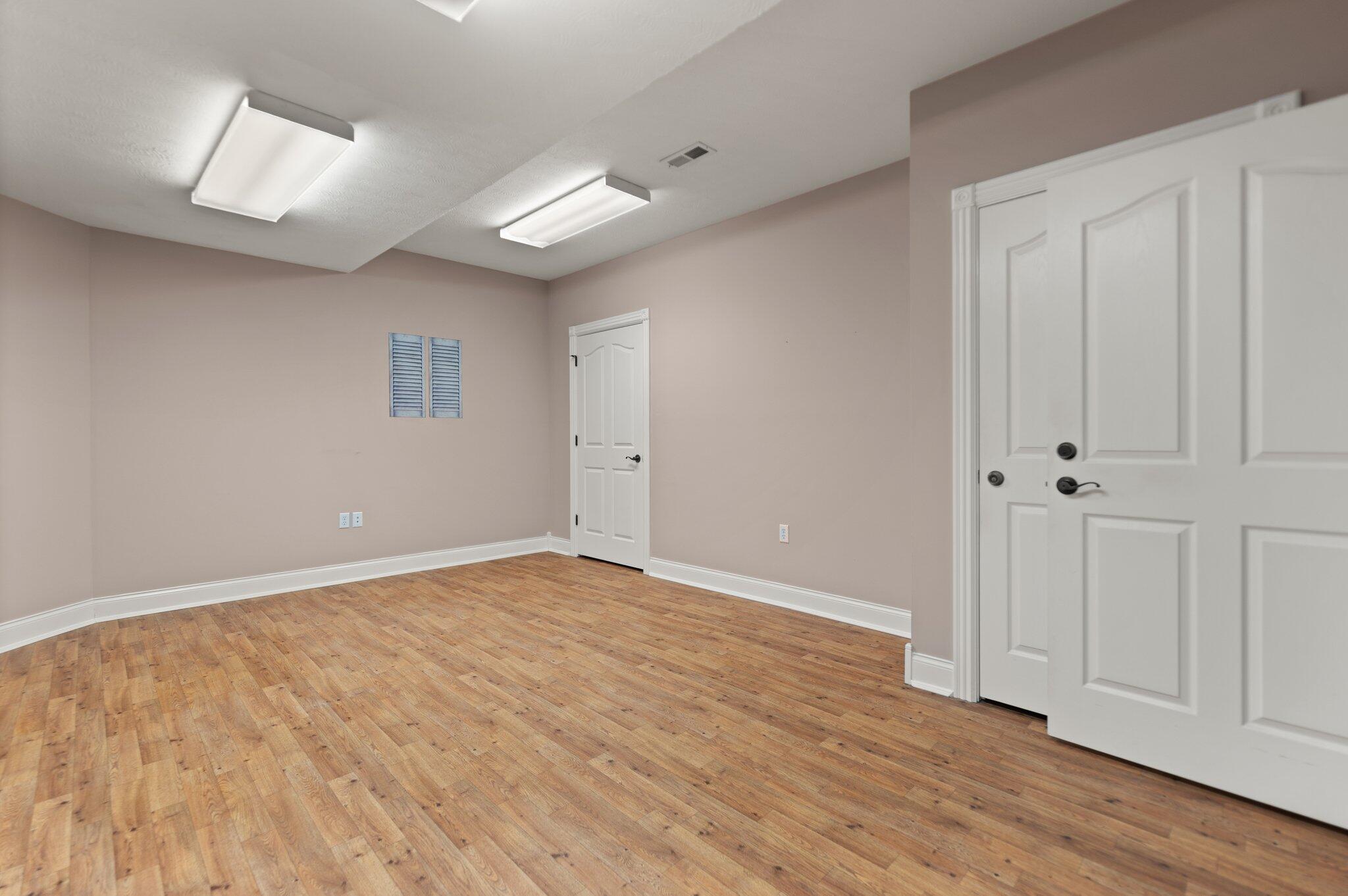 Monticello, Kentucky, 42633, United States, 4 Bedrooms Bedrooms, ,3 BathroomsBathrooms,Residential,For Sale,1691685