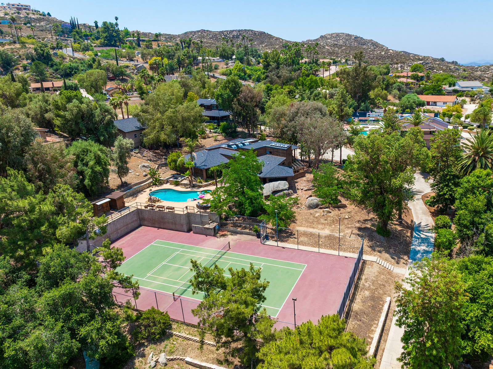 Hemet, California, 92544, United States, 6 Bedrooms Bedrooms, ,6 BathroomsBathrooms,Residential,For Sale,1849818