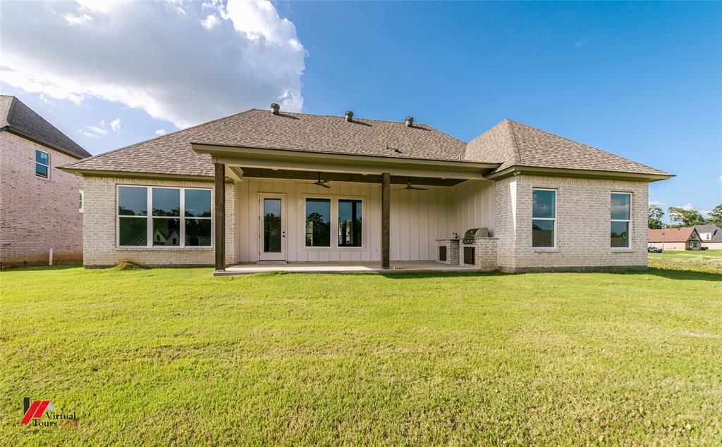 Shreveport, Louisiana, 71106, United States, 5 Bedrooms Bedrooms, ,4 BathroomsBathrooms,Residential,For Sale,1890779