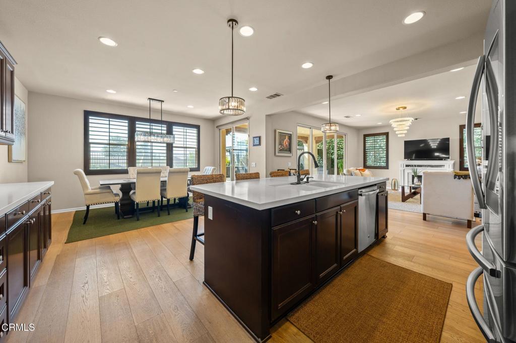 Azusa, California, 91702, United States, 4 Bedrooms Bedrooms, ,4 BathroomsBathrooms,Residential,For Sale,1987831