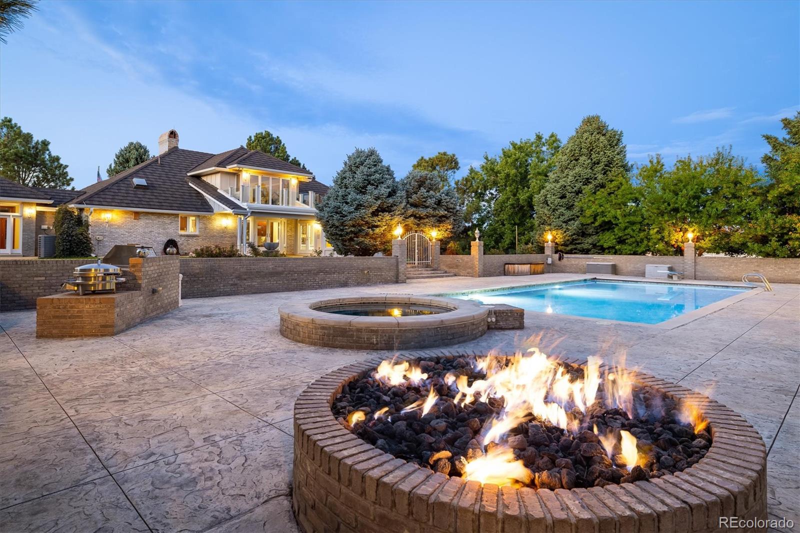Centennial, Colorado, 80016, United States, 6 Bedrooms Bedrooms, ,4 BathroomsBathrooms,Residential,For Sale,1940890