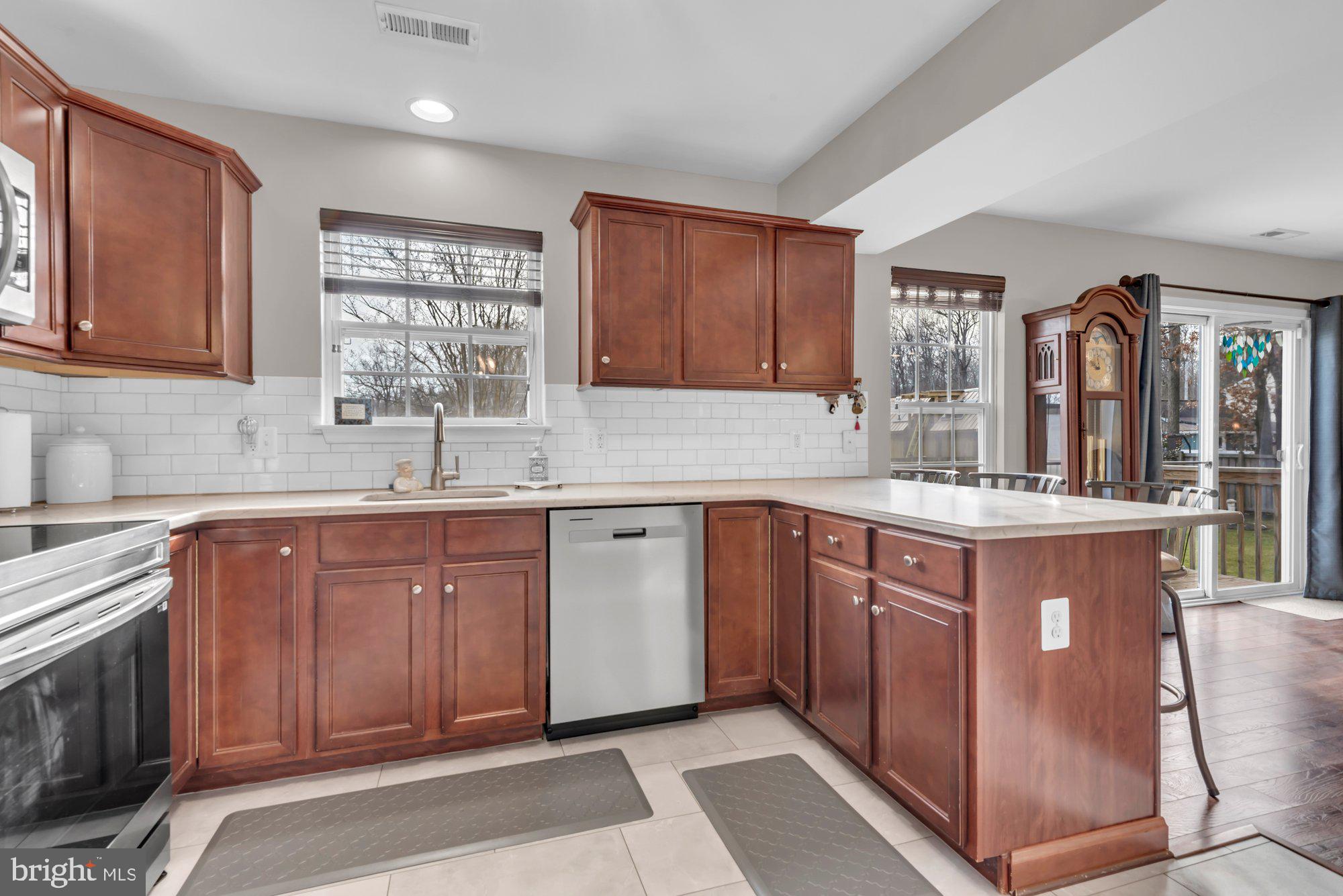 Shady Side, Maryland, 20764, United States, 4 Bedrooms Bedrooms, ,3 BathroomsBathrooms,Residential,For Sale,2011668