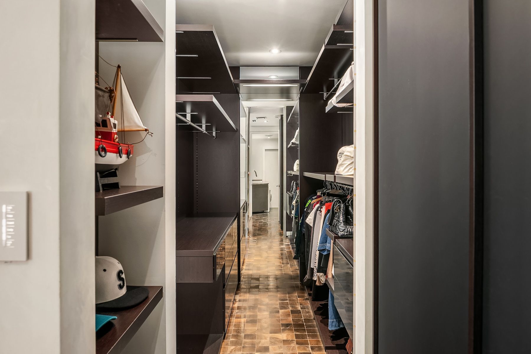  715 2nd Ave #1505, Seattle, WA 98104 - 物件實景