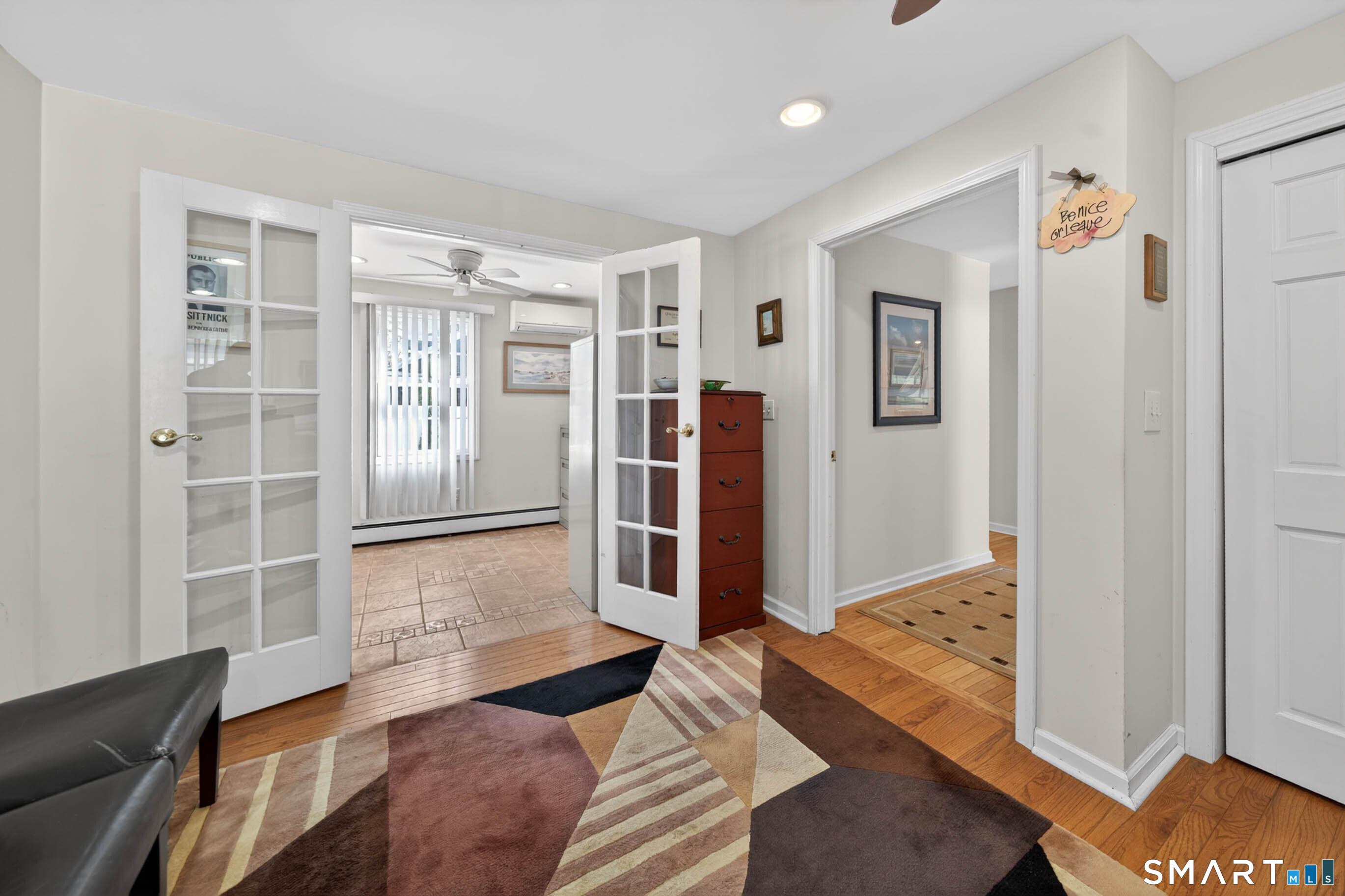 122, Connecticut, 06405, United States, 3 Bedrooms Bedrooms, ,2 BathroomsBathrooms,Residential,For Sale,2040354