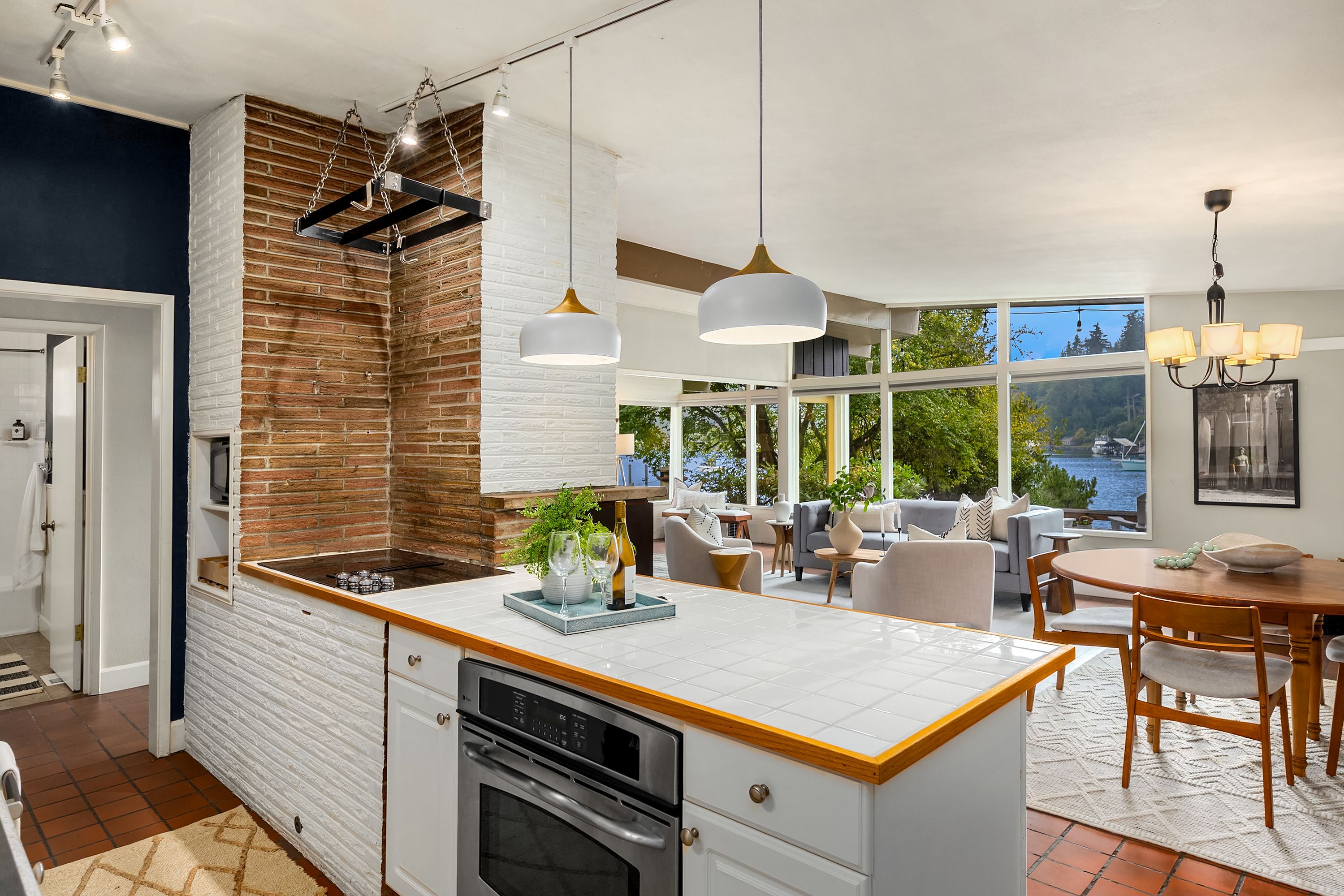  15122 & 15128 NE Anna Vera Lane, Bainbridge Island, WA 98110 - 物件實景