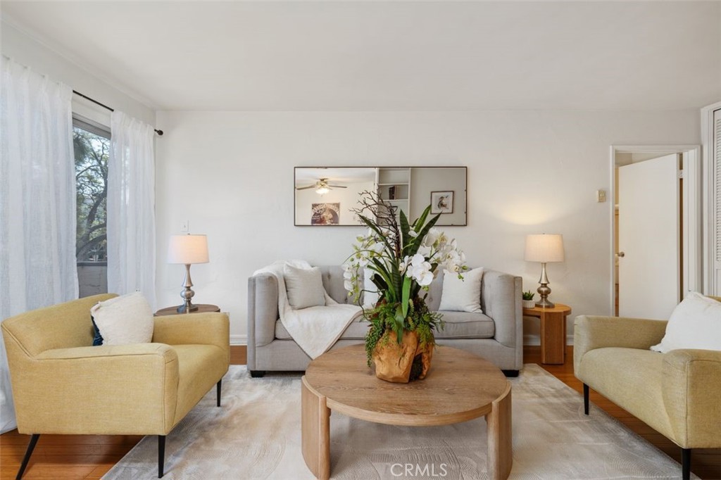 Los Angeles, California, 90025, United States, 2 Bedrooms Bedrooms, ,2 BathroomsBathrooms,Residential,For Sale,1912181
